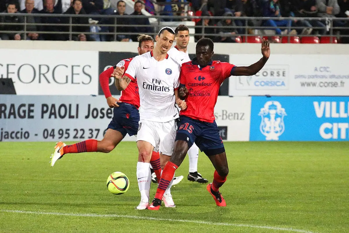 alors ajaccio ca gaze laurey est pret a repondre oui iconsport blz 070516 01 03142252