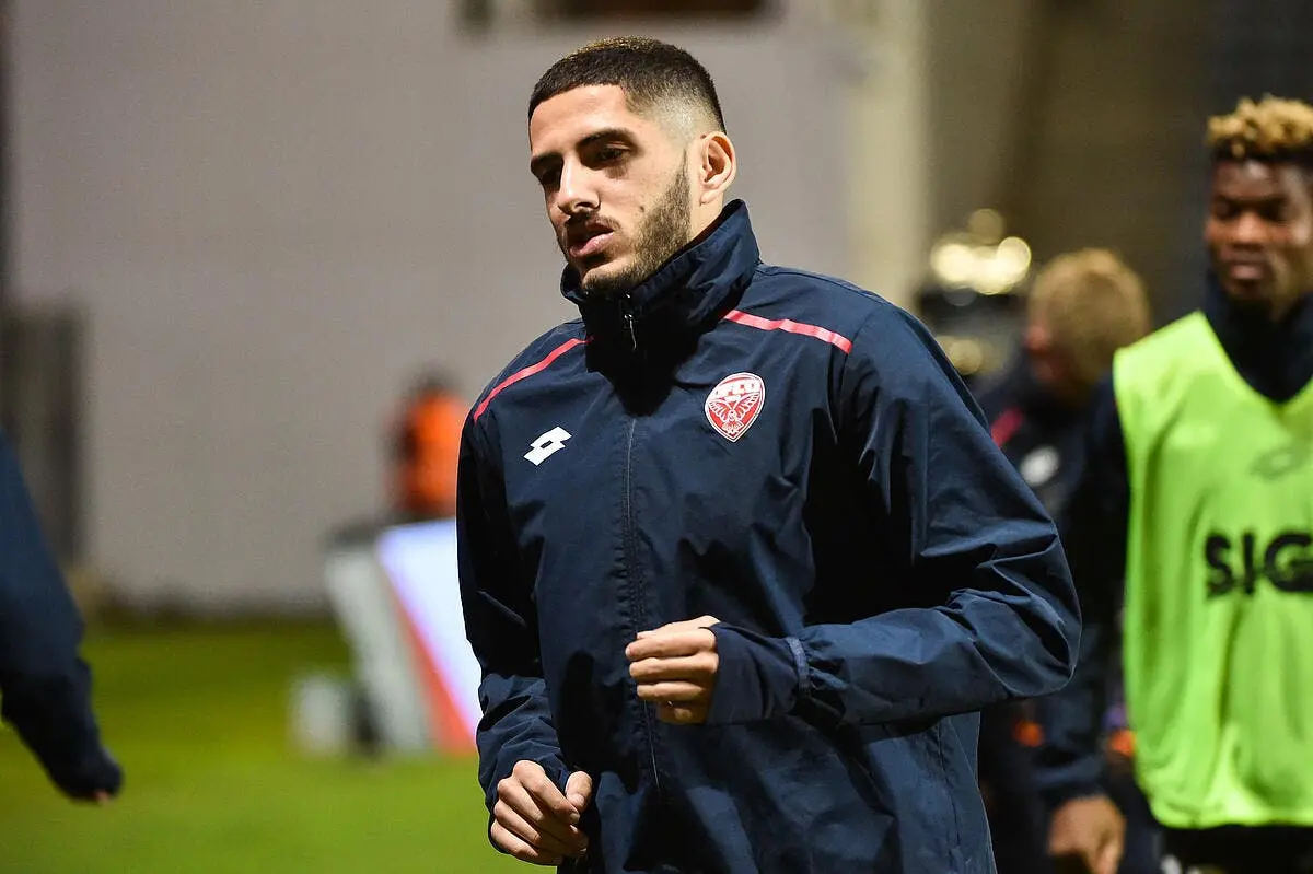 dfco dijon vers la ligue 2 benzia pret a plaider coupable benzia 11 308395