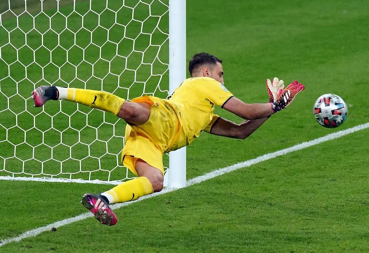 euro donnarumma meilleur joueur du tournoi icon 60888017 318803