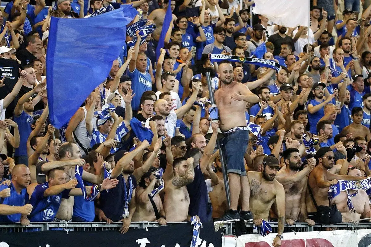 l2 gros fight entre les supporters de grenoble et ceux de nancy icon bia 270718 05 18247821
