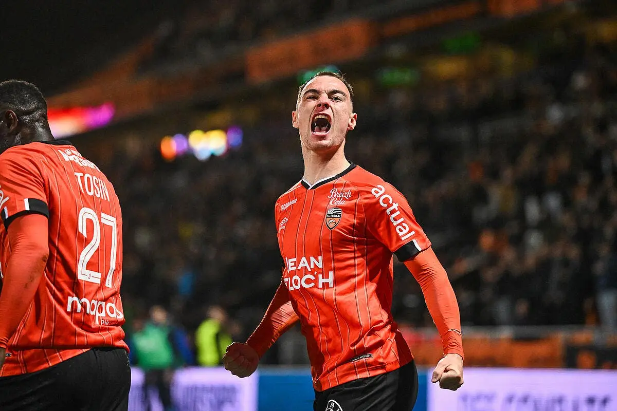 l2 lorient en solide leader iconsport 246438 0159 387410