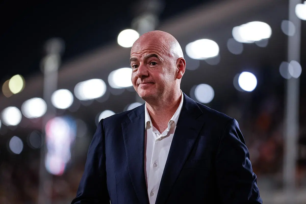 la fifa met la pression aux diffuseurs pour la cdm icon hochzwei 958187 370401