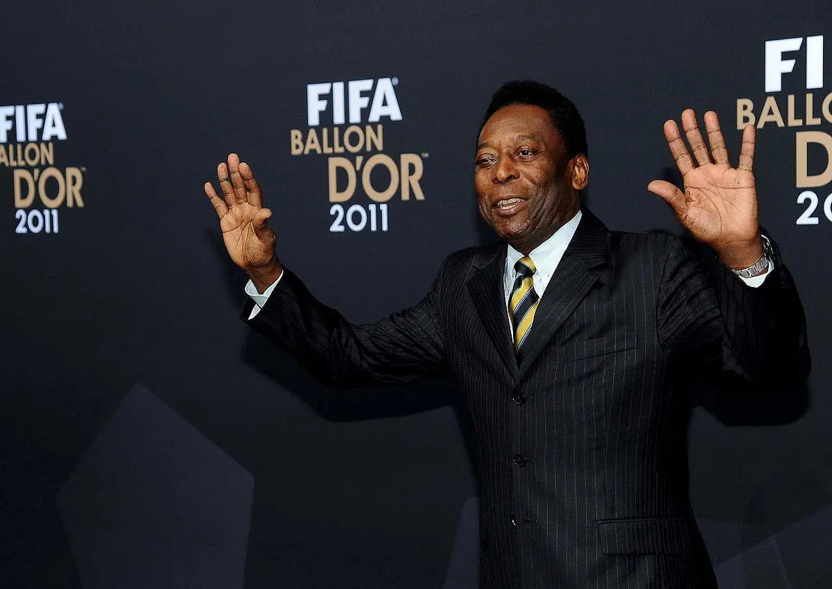 le roi pele assistera a la finale de la can iconsport fir 090112 12 1530887