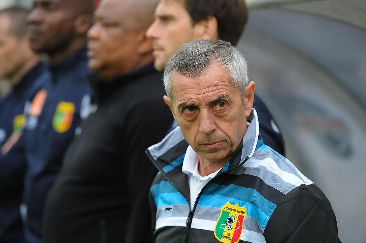 mali alain giresse en danger s il remet les pieds a bamako iconsport fer 270516 11 10170788