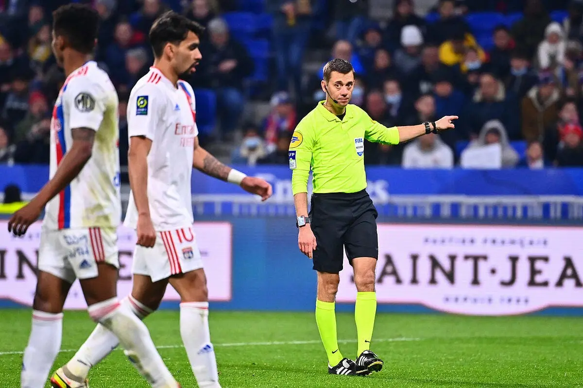 OL : Clément Turpin a mis Barth Ruzza en furie