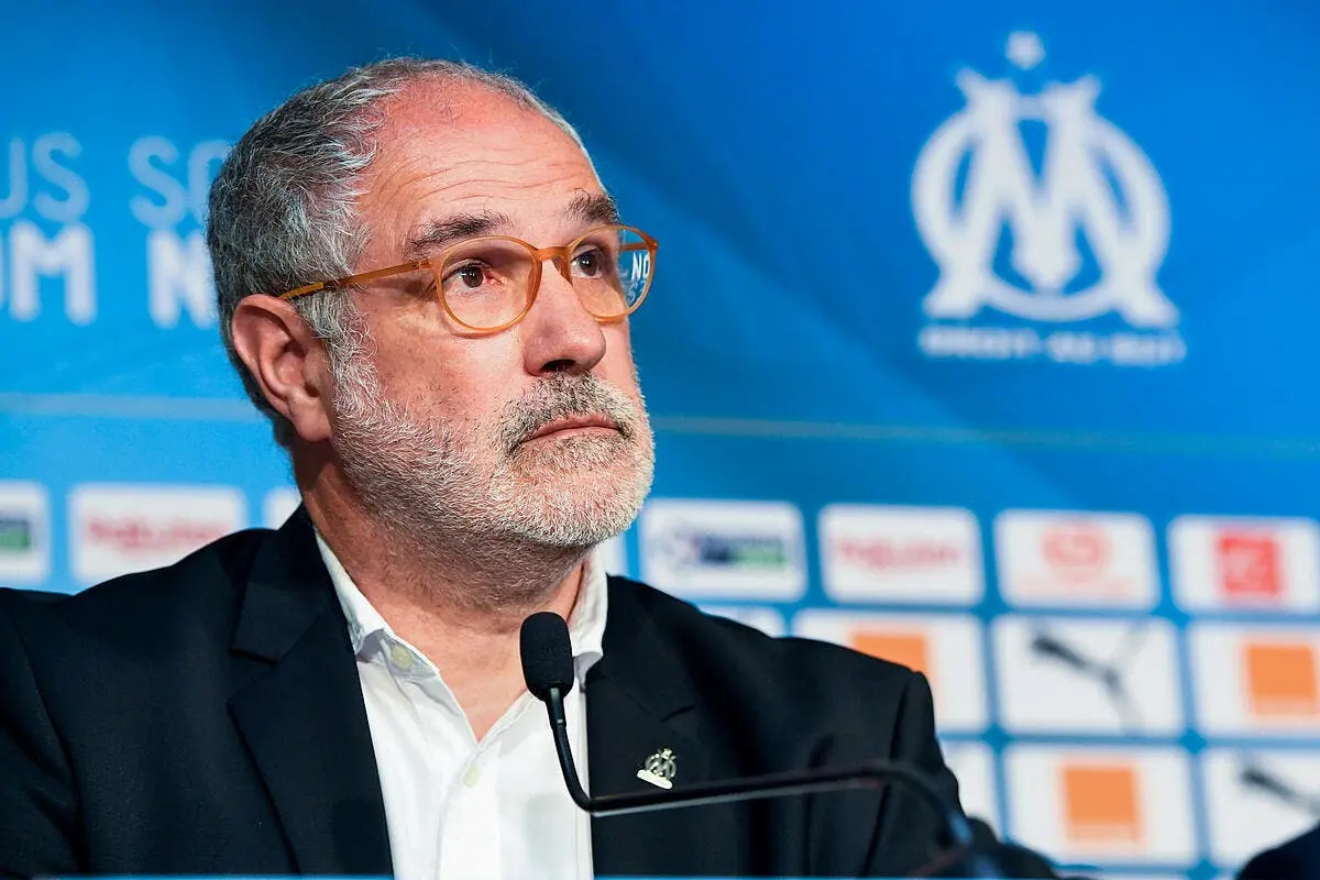 om marseille range deux pistes defensives au placard icon dim 290519 92 130260607