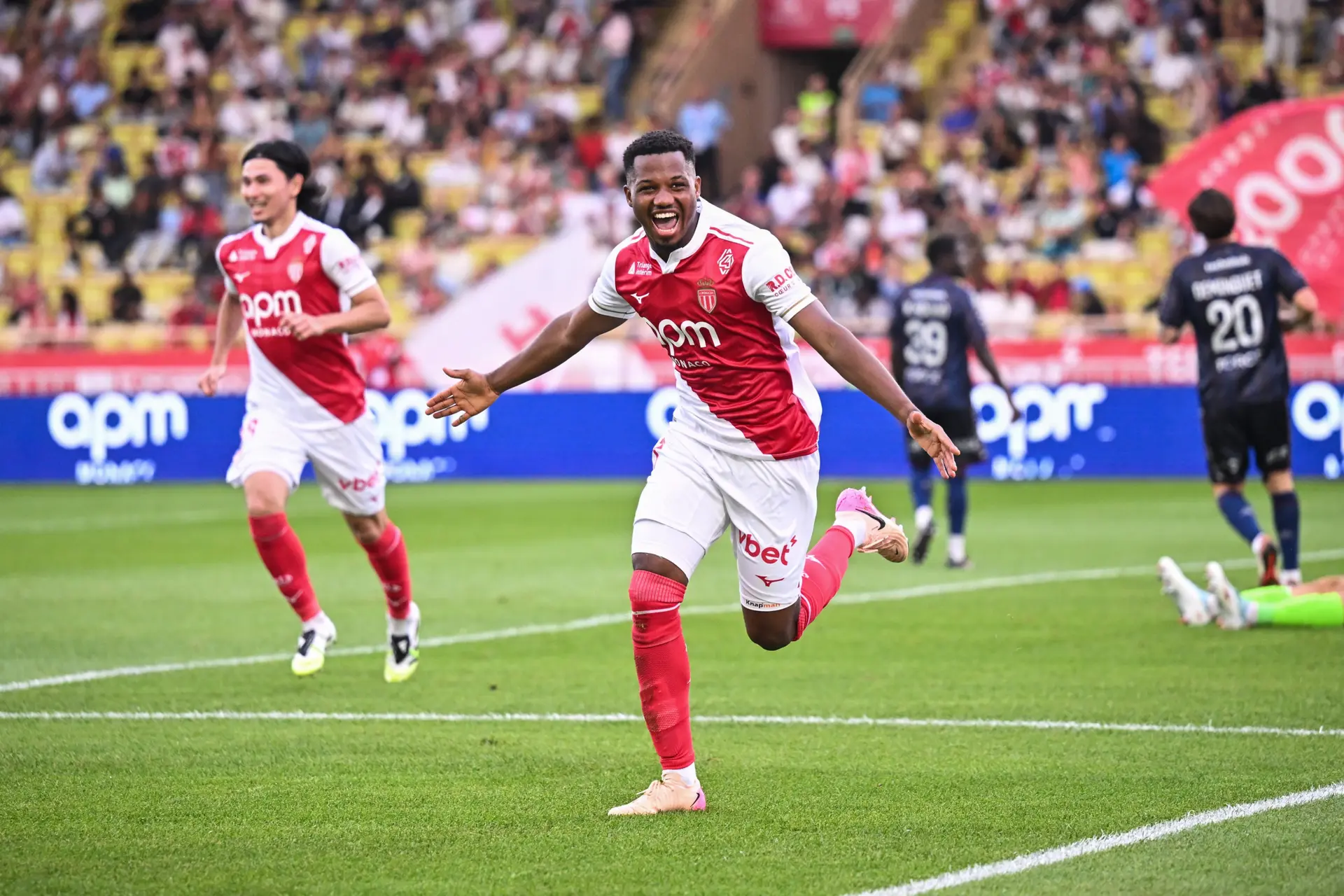 L1 : Ansu Fati fait le show, Monaco corrige Metz