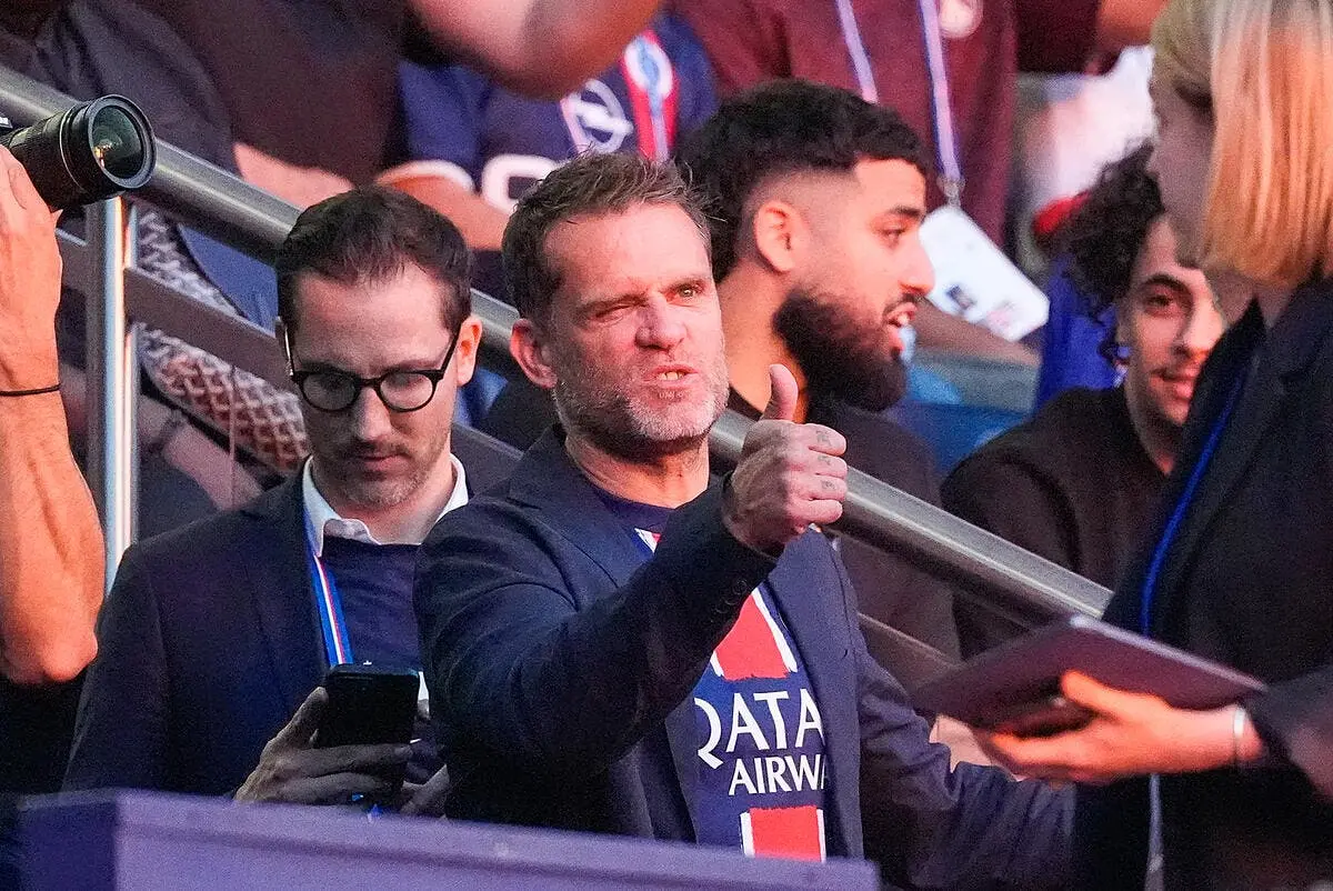 rothen sur dazn menes en a vomi iconsport 261501 0177 395791