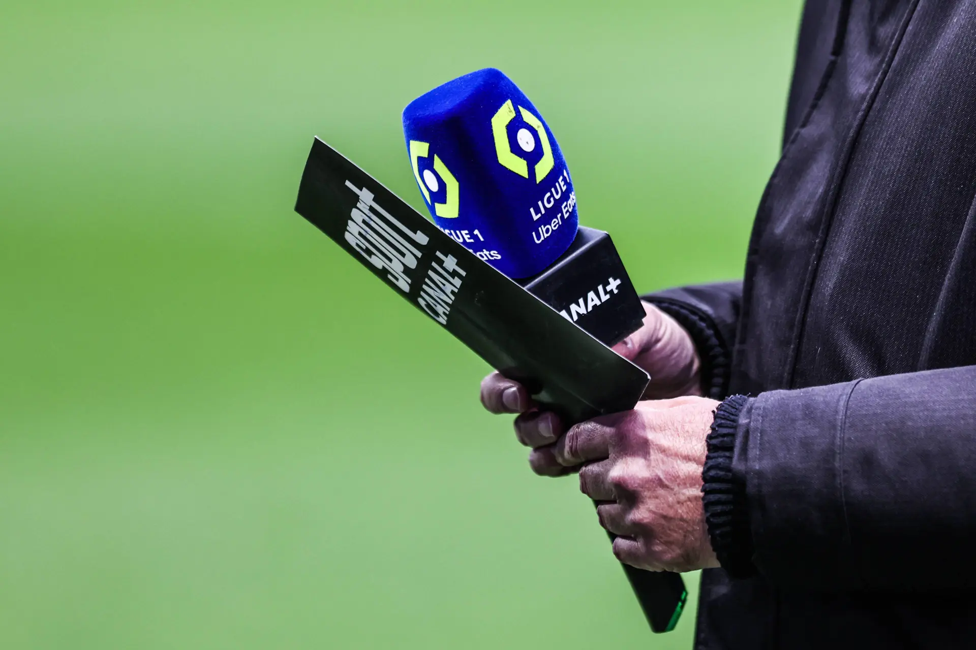 TV : Ligue 1 et C1, 100% du foot sur Canal+ pour 650 millions ?