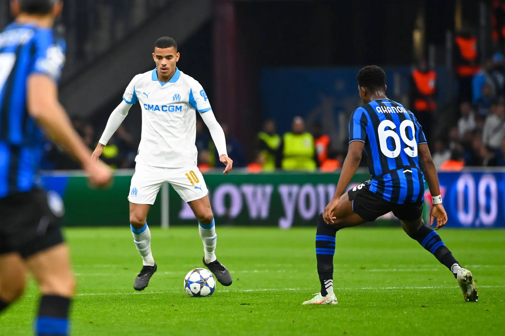 « L’arbitre ne veut pas aller voir la vidéo » : L’OM crie son écoeurement