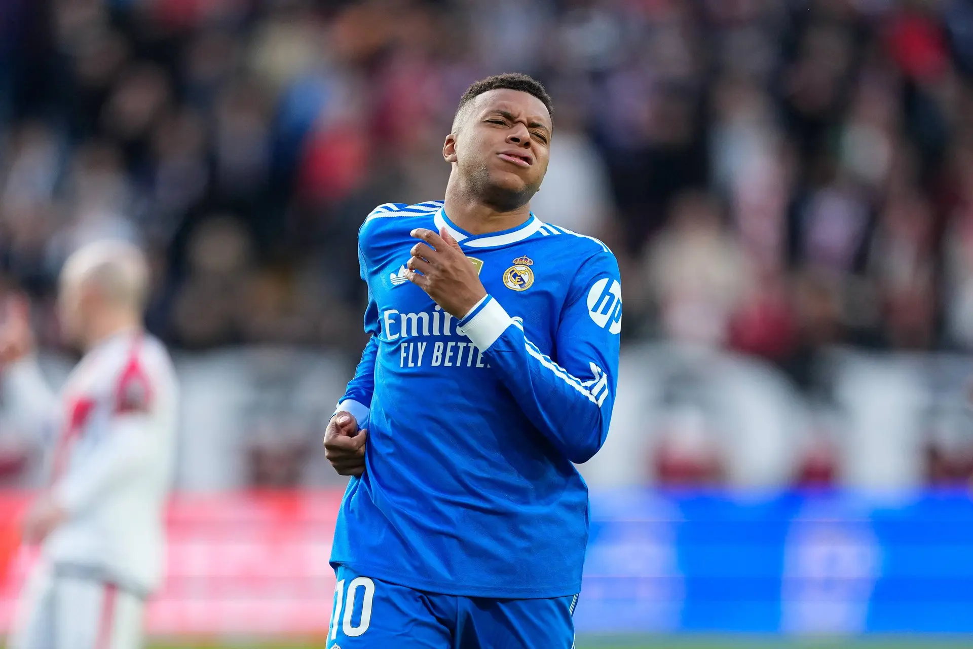 Guerre Mbappé-PSG, le Real Madrid s’en mêle !