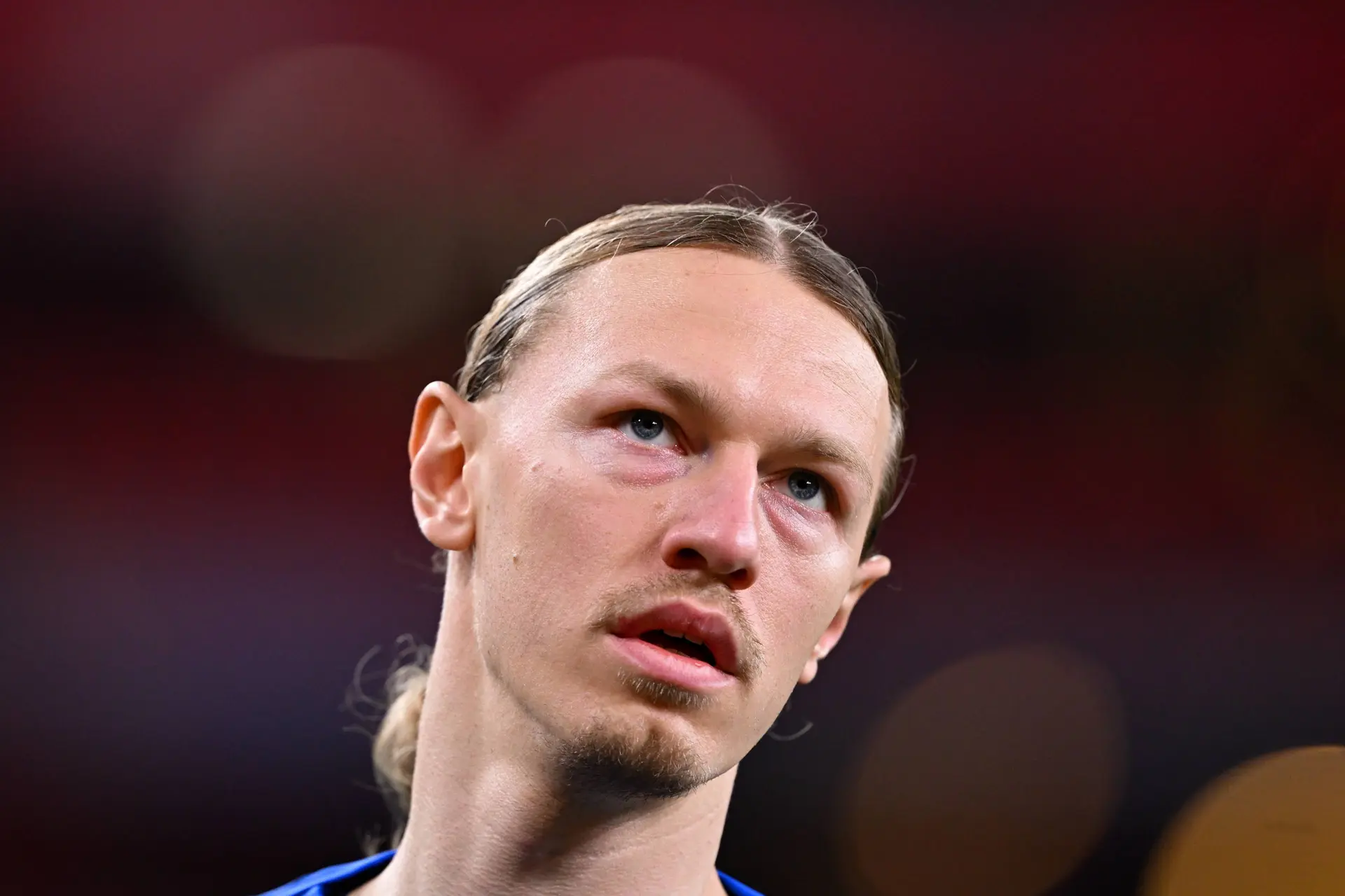 Psg Matvei Safonov Menace Par Lucas Chevalier
