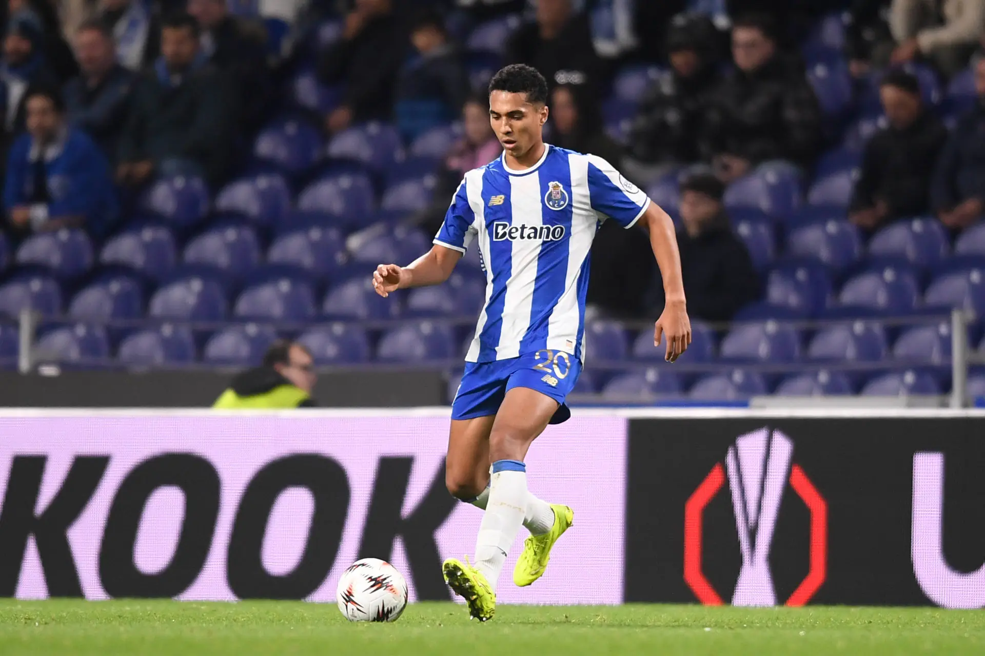 Le PSG a enfin trouvé le concurrent d'Hakimi