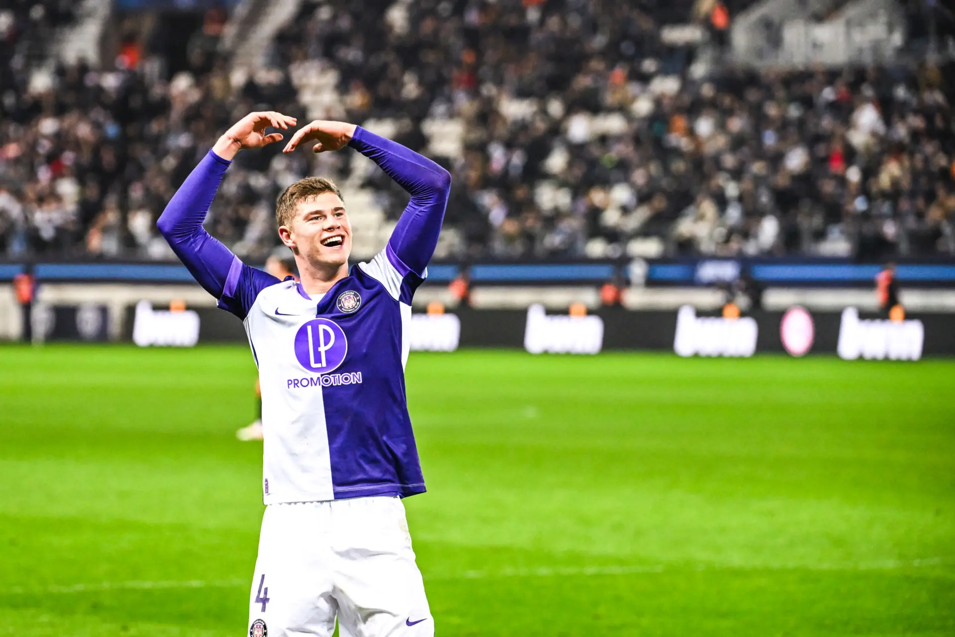 Rennes met 25 ME pour le successeur de Jacquet