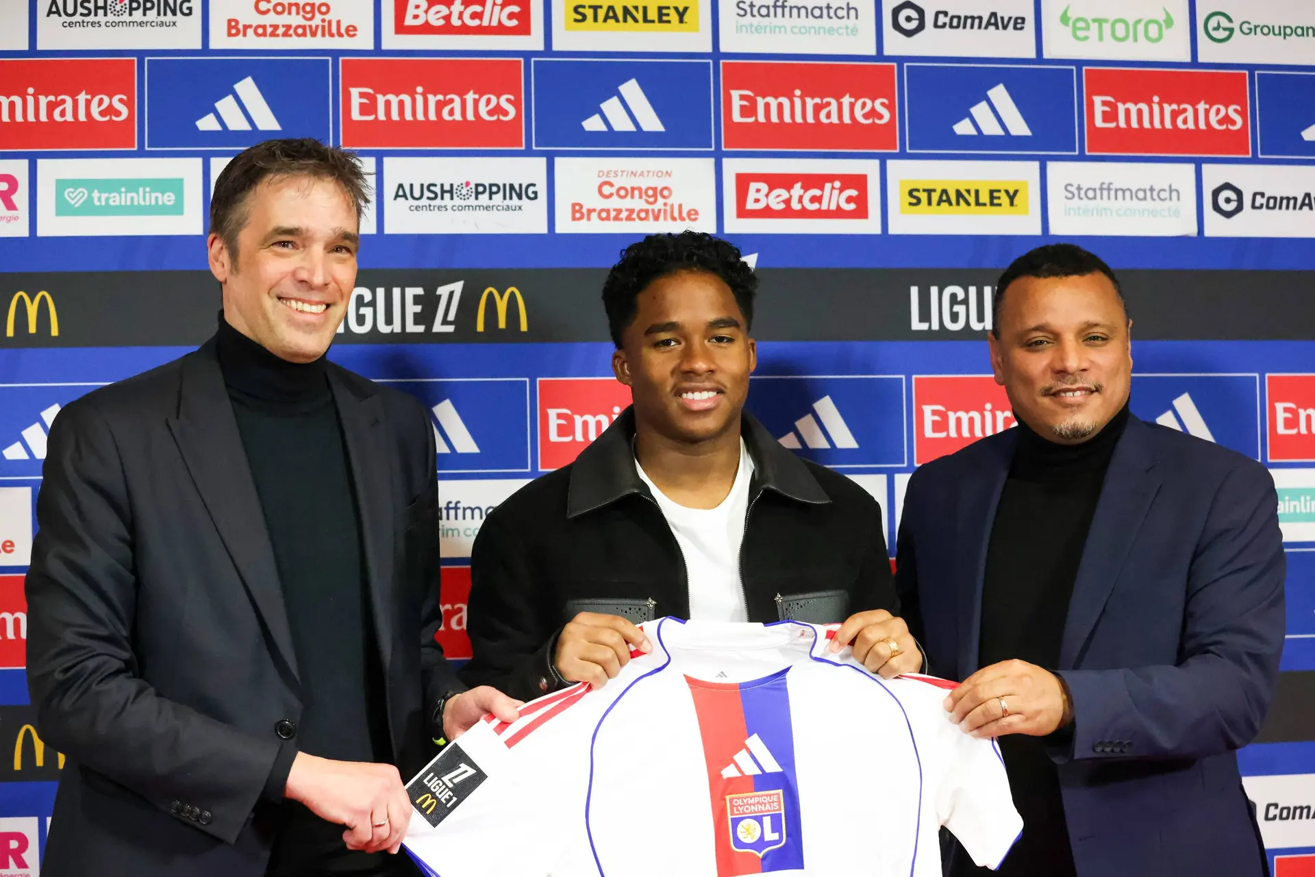 OL : Adidas fait un énorme cadeau à l'OL