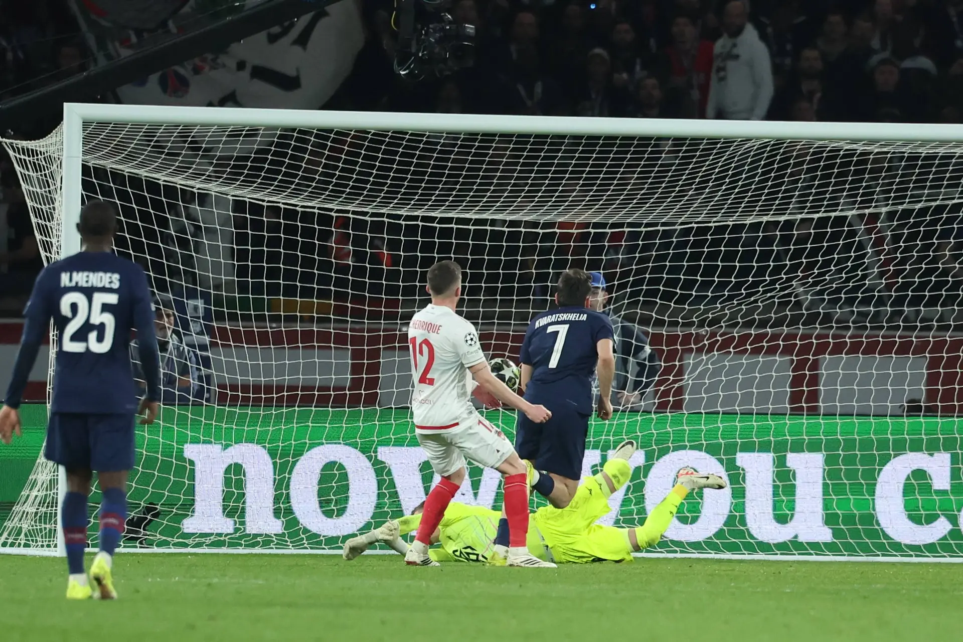 LdC : Le PSG passe en se faisant très peur