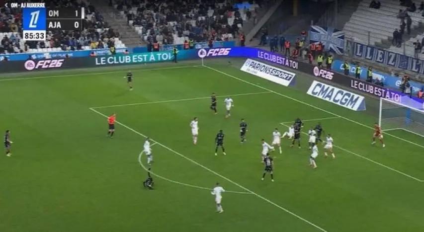Un penalty oublié contre l'OM ? La VAR et Ligue 1+ n'ont rien vu