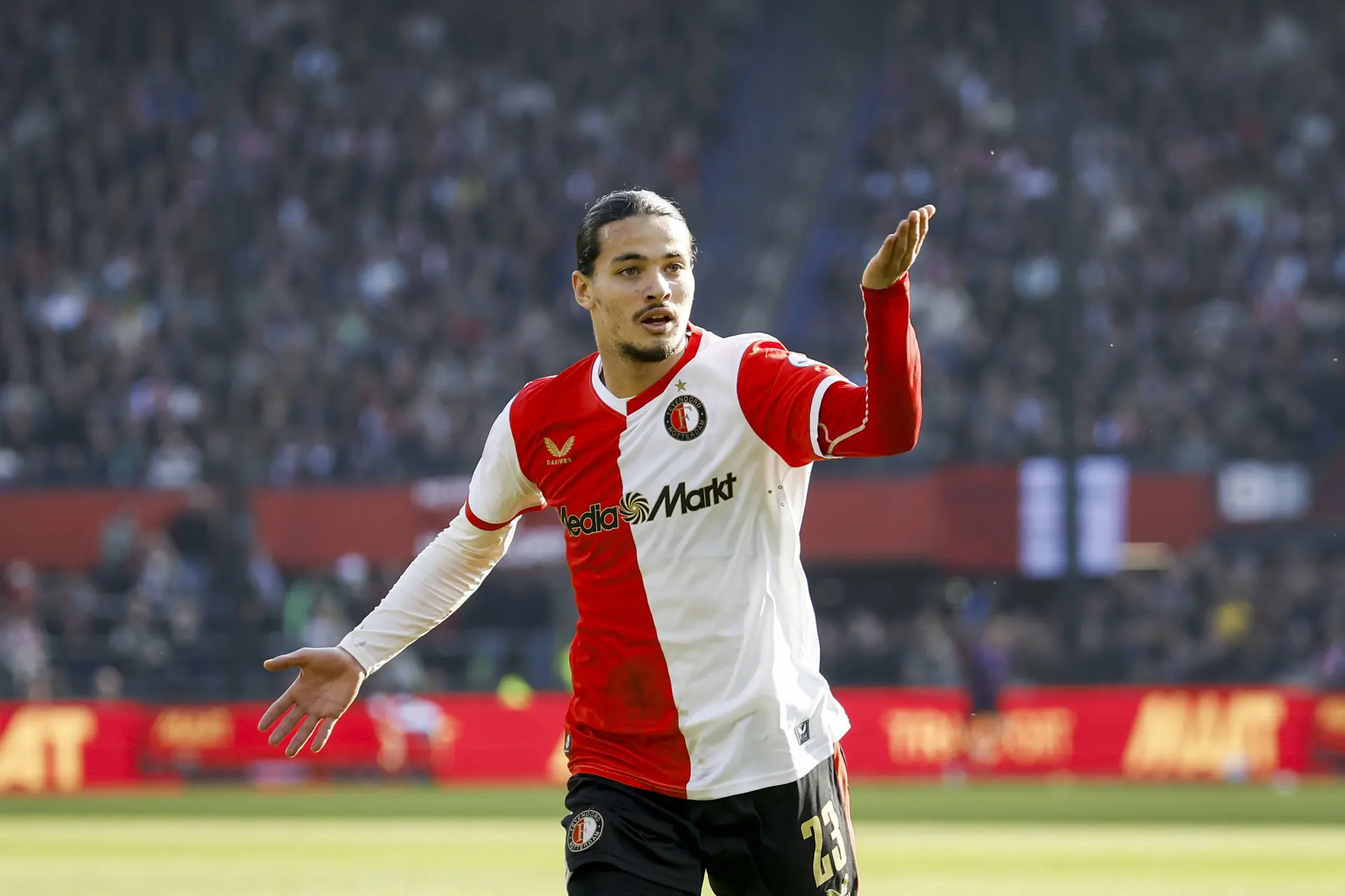L'OM en rêvait, cette star algérienne trouve mieux
