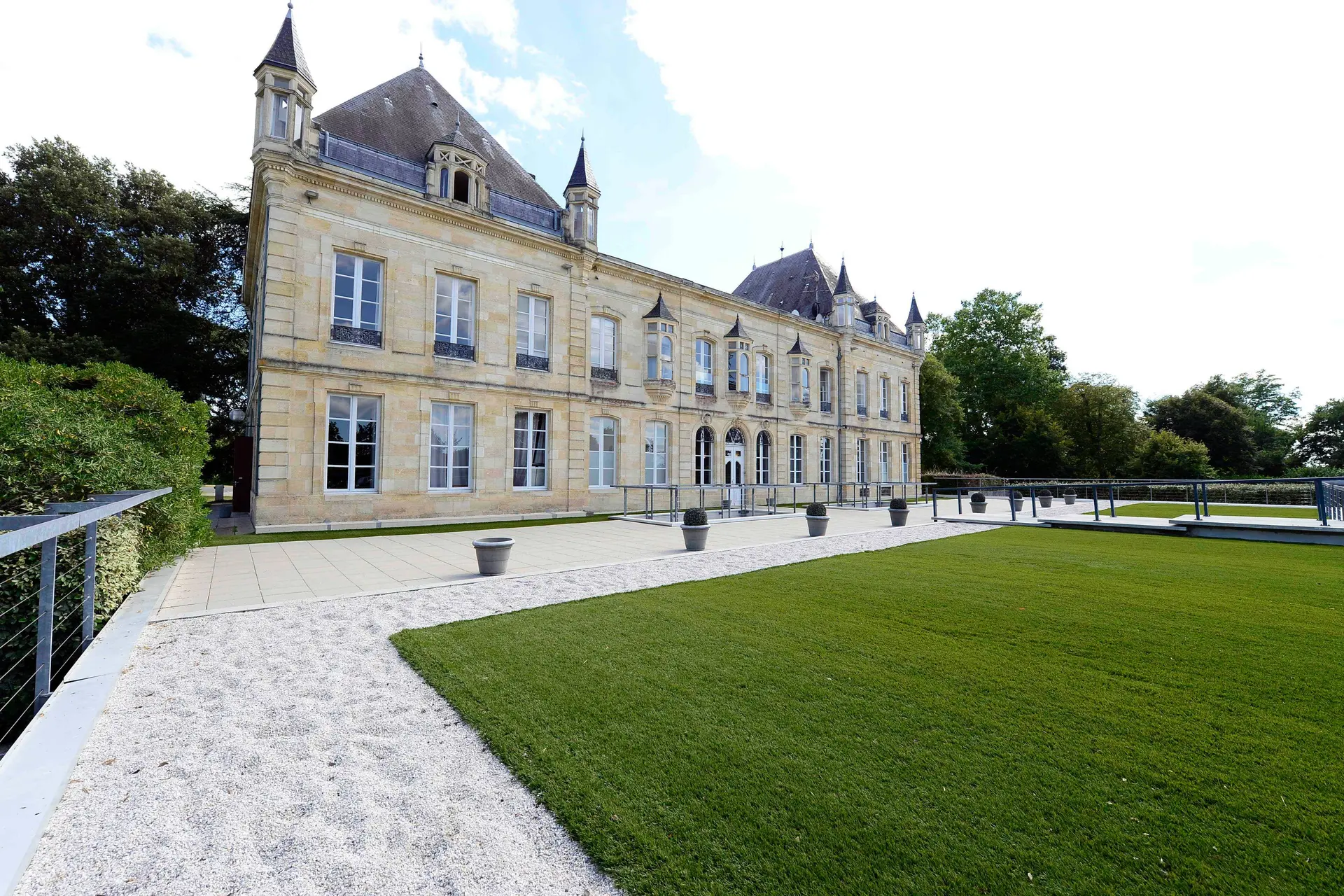 Incendies Le Haillan Evacue Dans La Nuit Bordeaux En Alerte