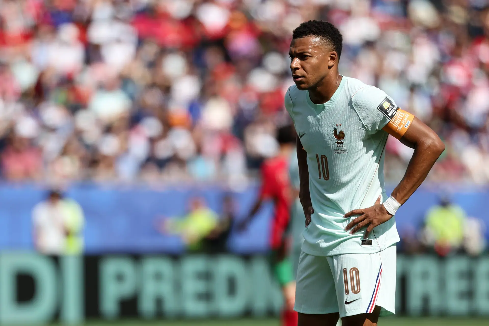 CdM 2026 : Mbappé rate un penalty interminable, merci la VAR...