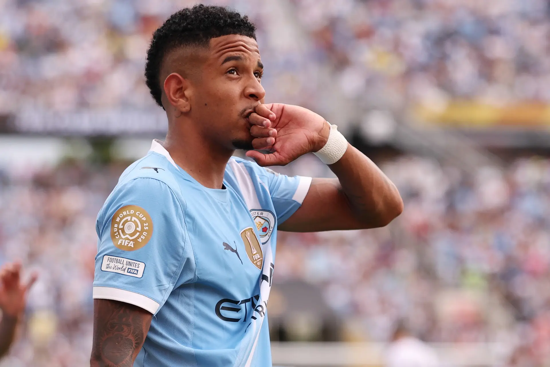 Officiel Savinho Signe A Tottenham