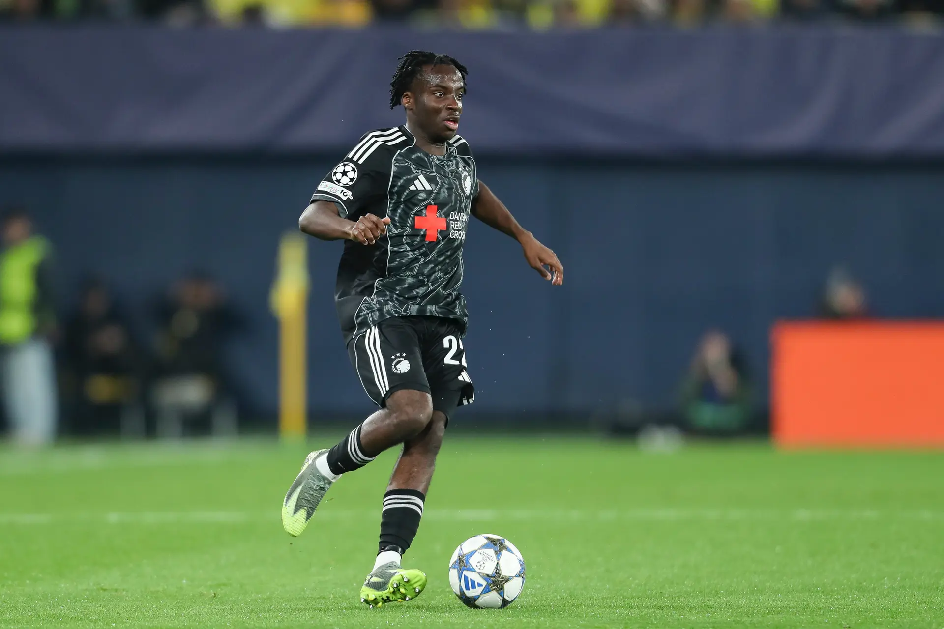 Psg Zague Prete Avec Option Dachat Au Paphos Fc Officiel