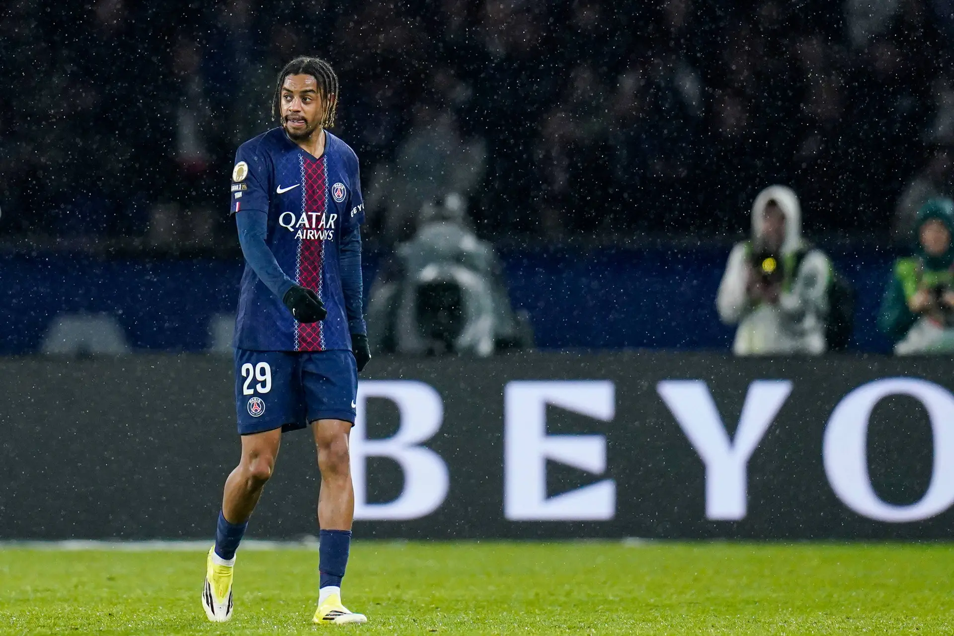 Barcola Liverpool Menace Le Psg