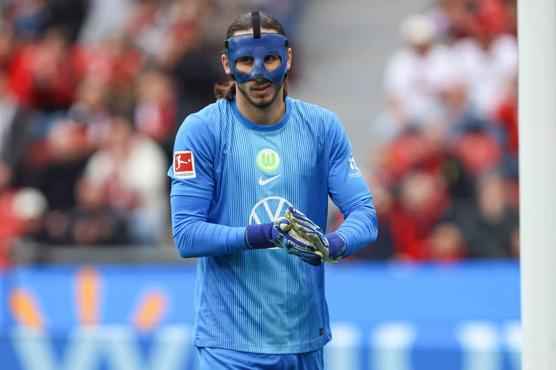 Kamil Grabara Dechire Sans Hesiter Loffre De Lom