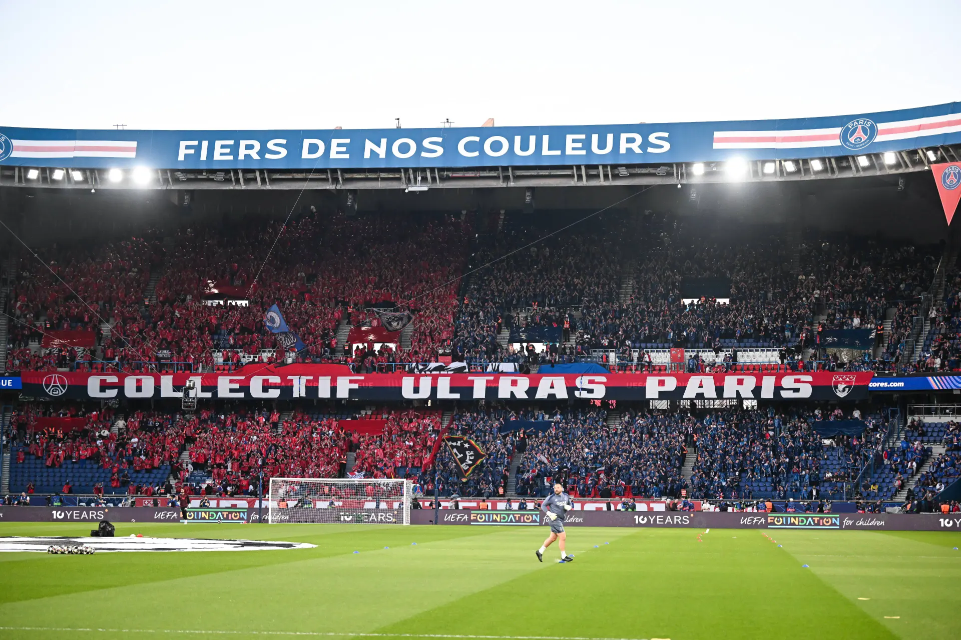ICONSPORT_363888_0043 PSG Parc des Princes