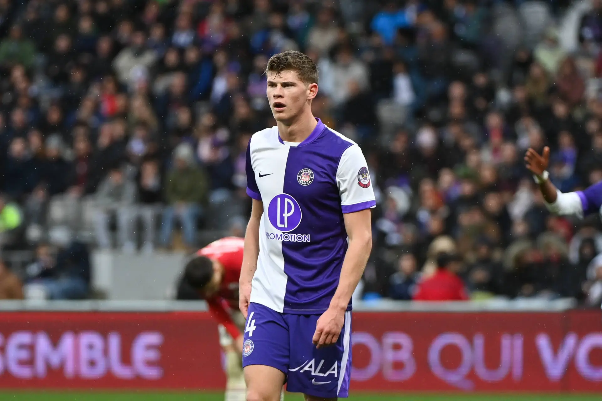 Rennes A Gagne Cresswell Arrive Pour 25me