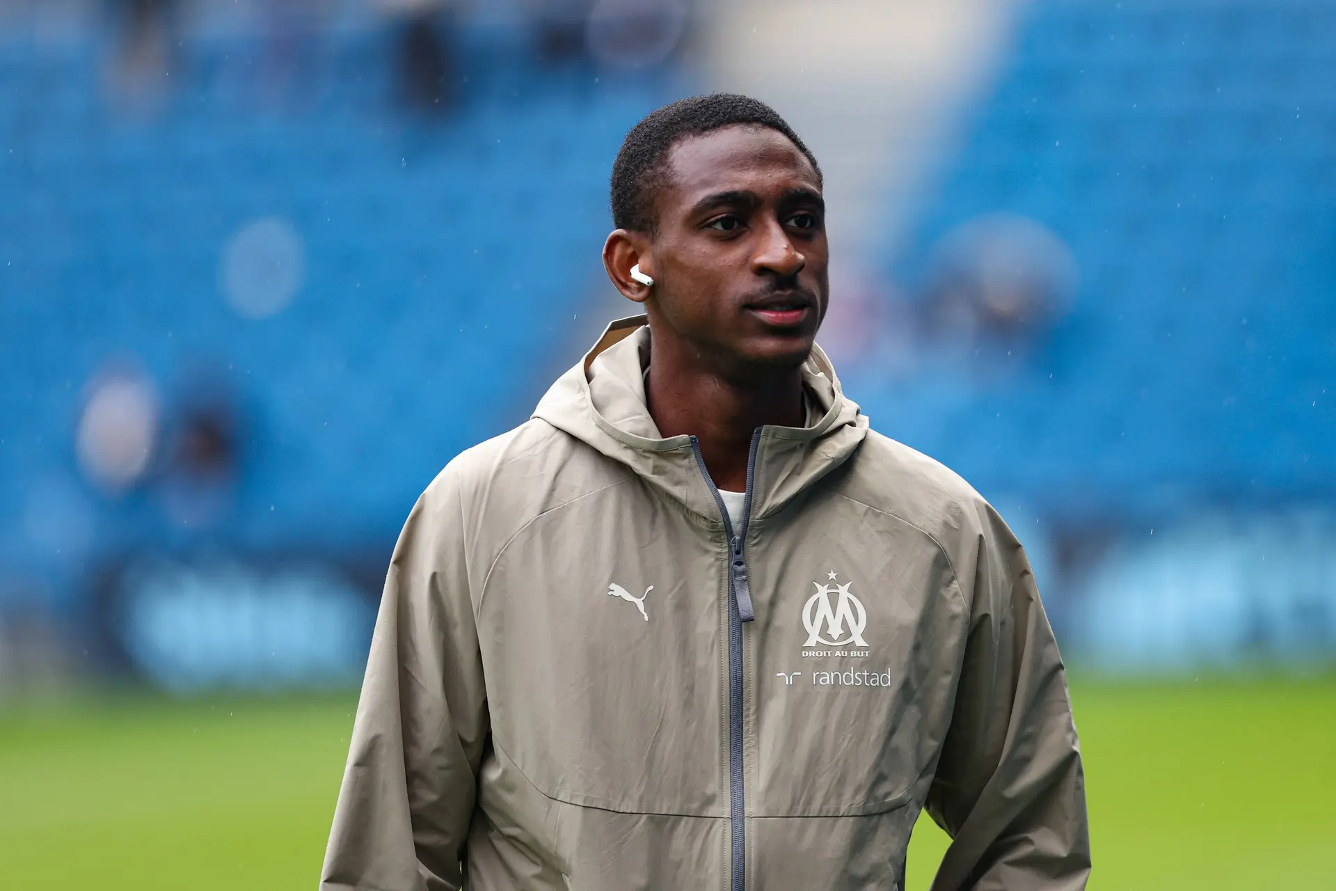 Lom Rate Une Vente Xxl Romain Canuti Se Fache