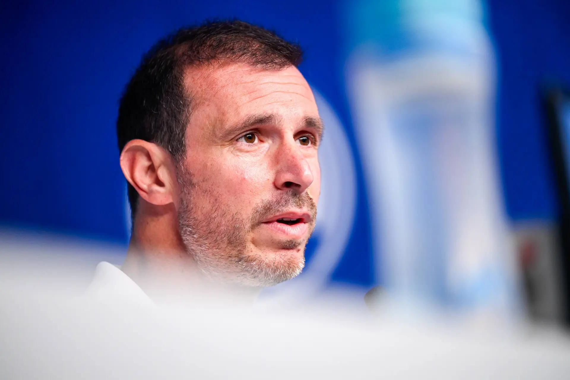 Om Lorenzi Tente Un Coup Diabolique Au Bresil