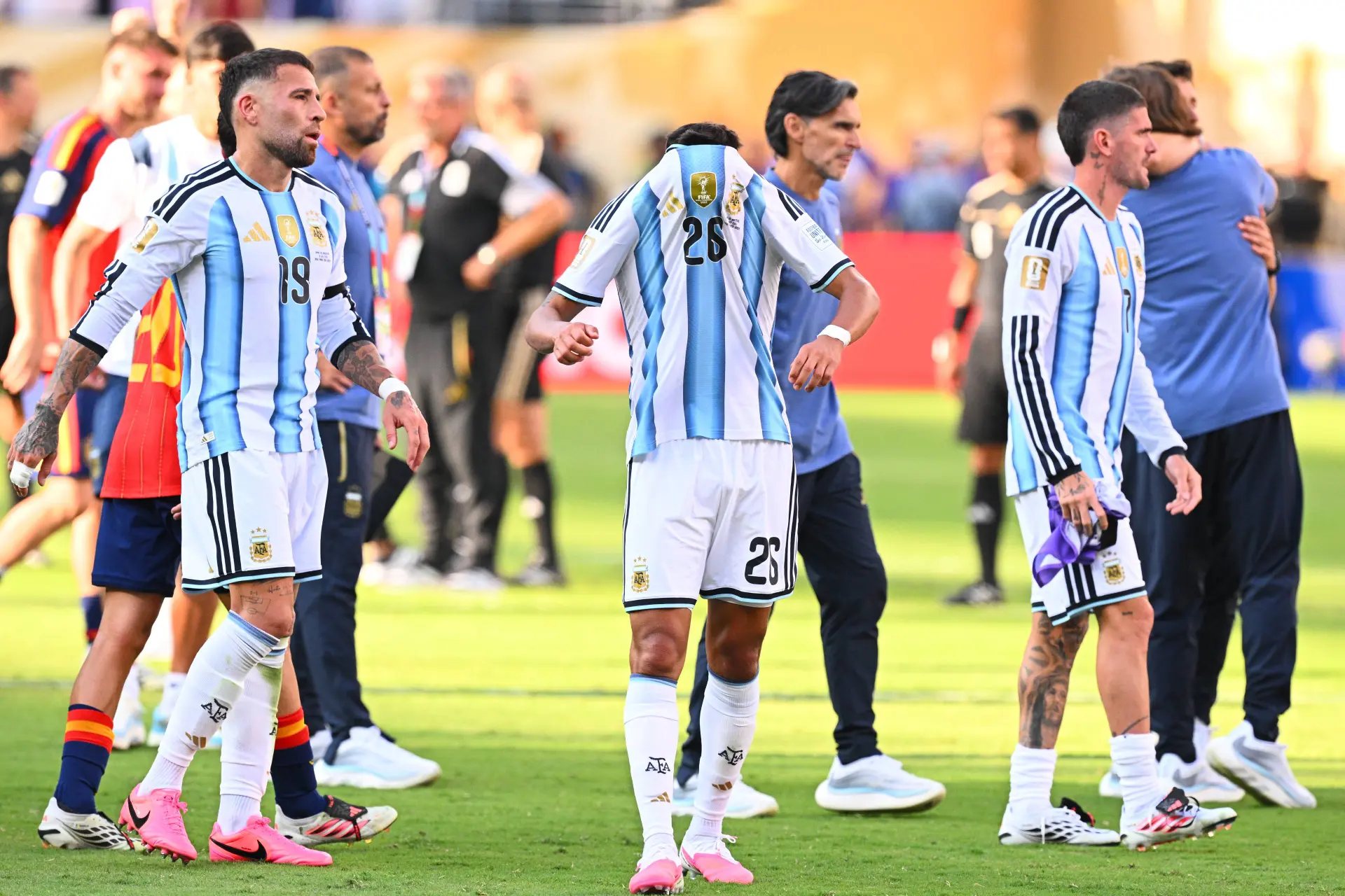 Amende Et Suspensions Fifa Frappe Fort Contre Largentine