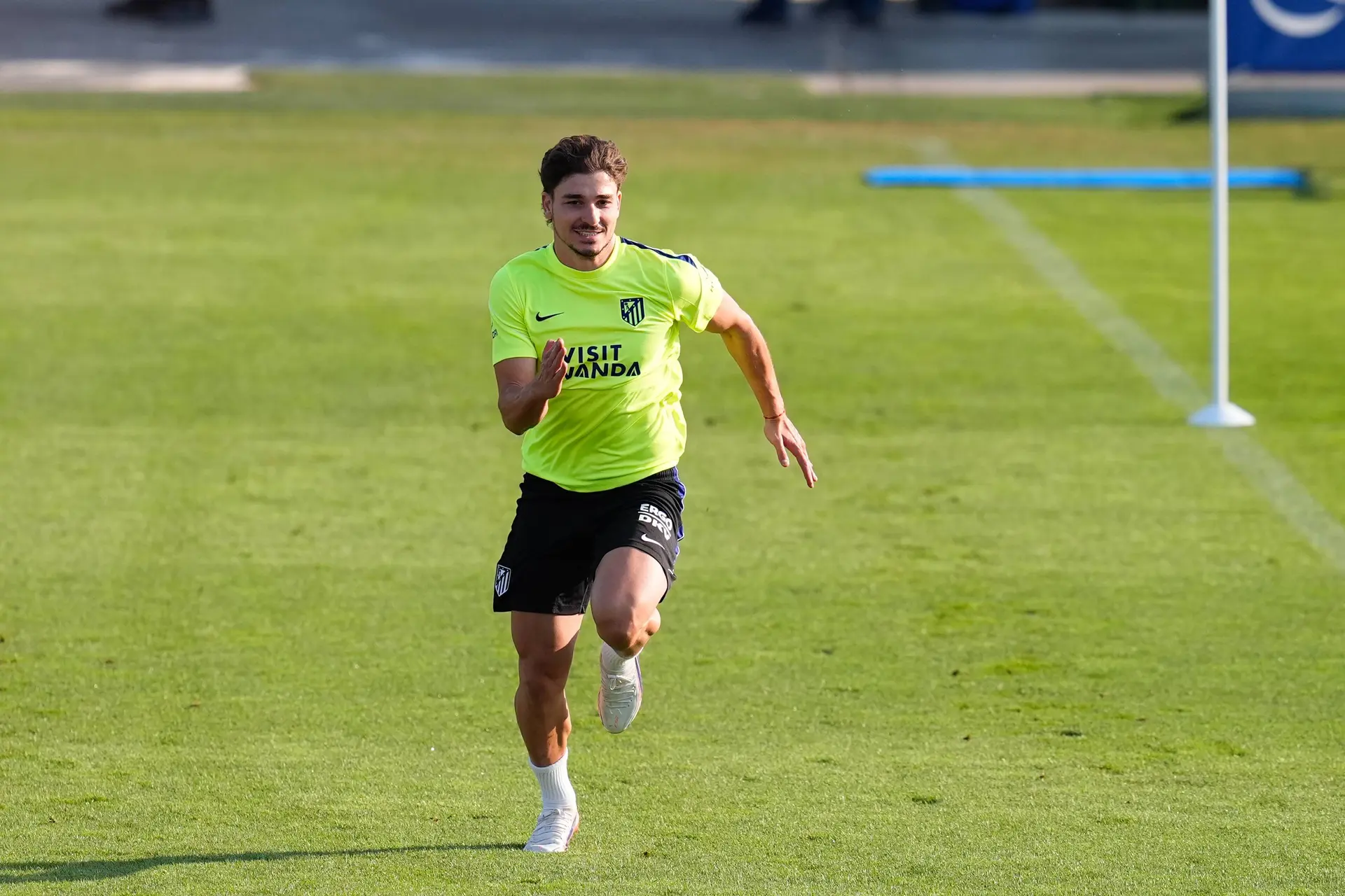 Latletico Arrive Sous Haute Tension Lom Est Innoncent