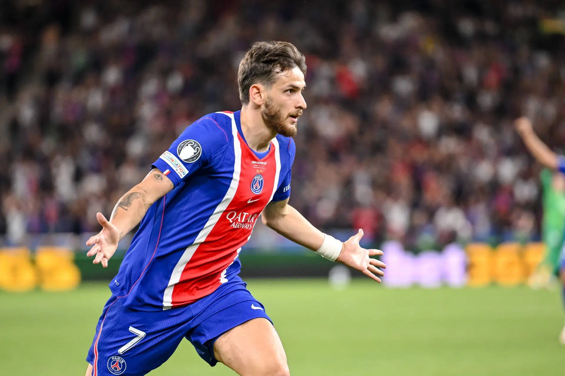 Psg Kvaratskhelia Ne Sera Pas Ballon Dor Il Est Ecoeure