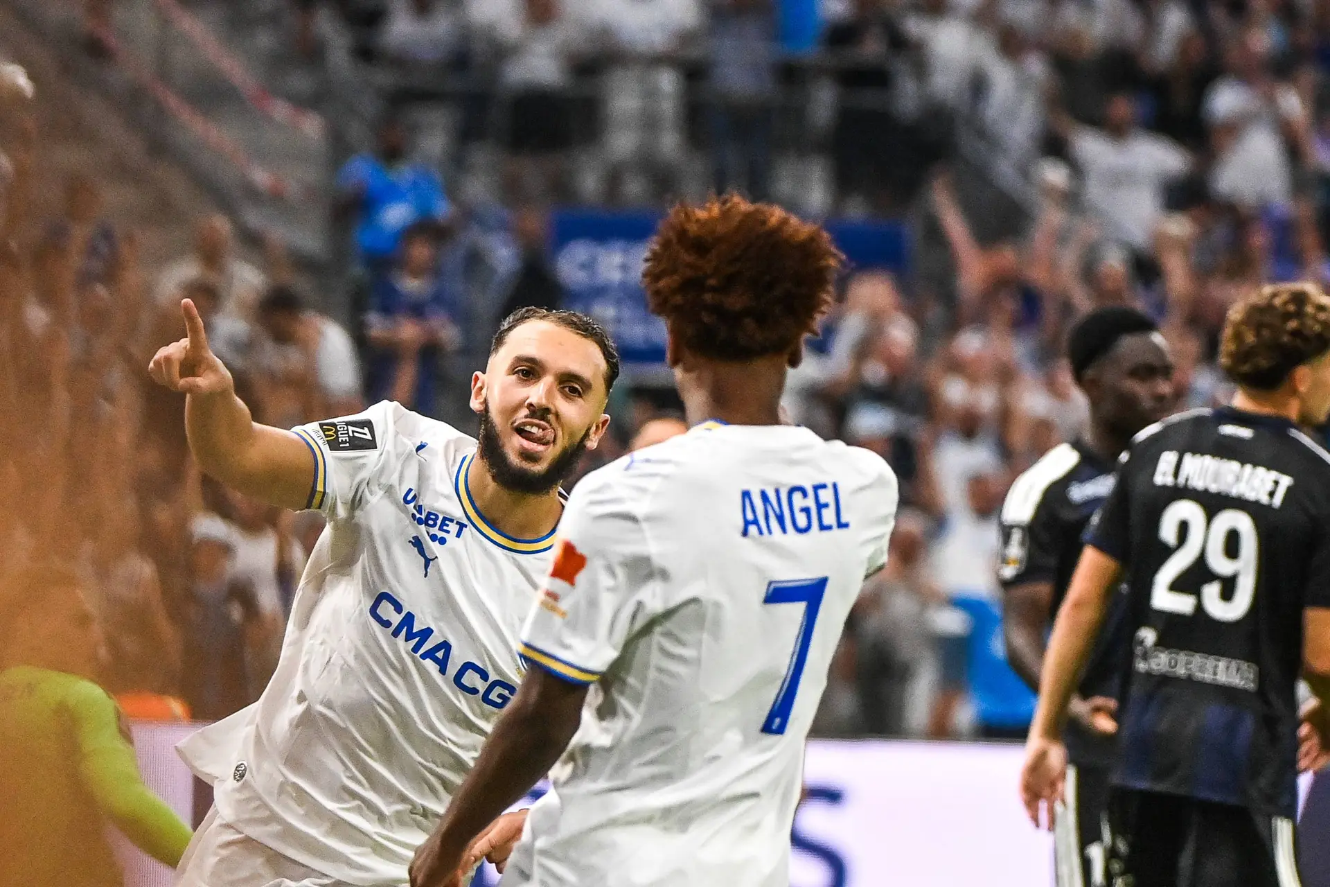 Lom Demarre Tres Fort Contre Strasbourg