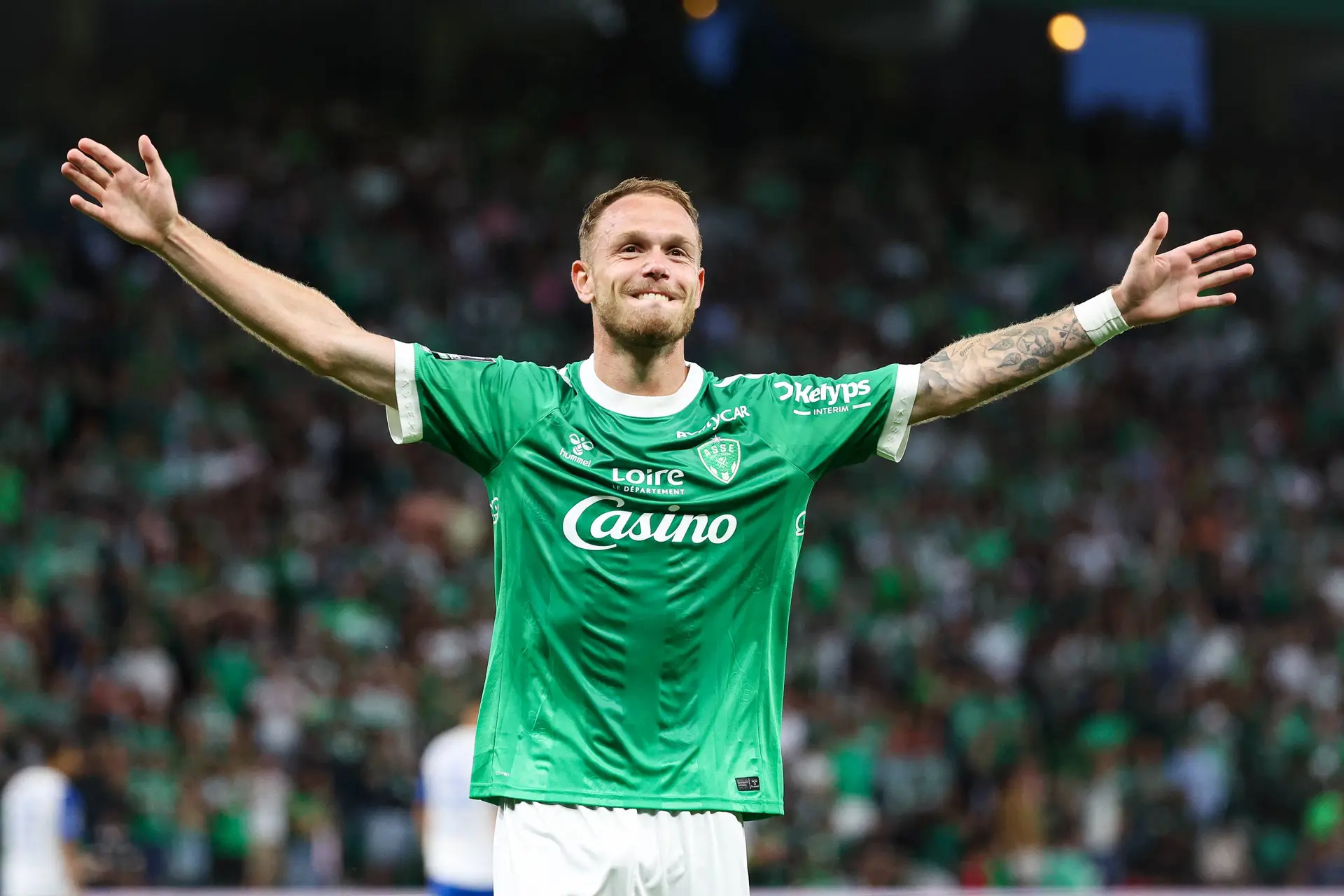 Lasse Ecrase Grenoble Et Terrorrise La Ligue 2