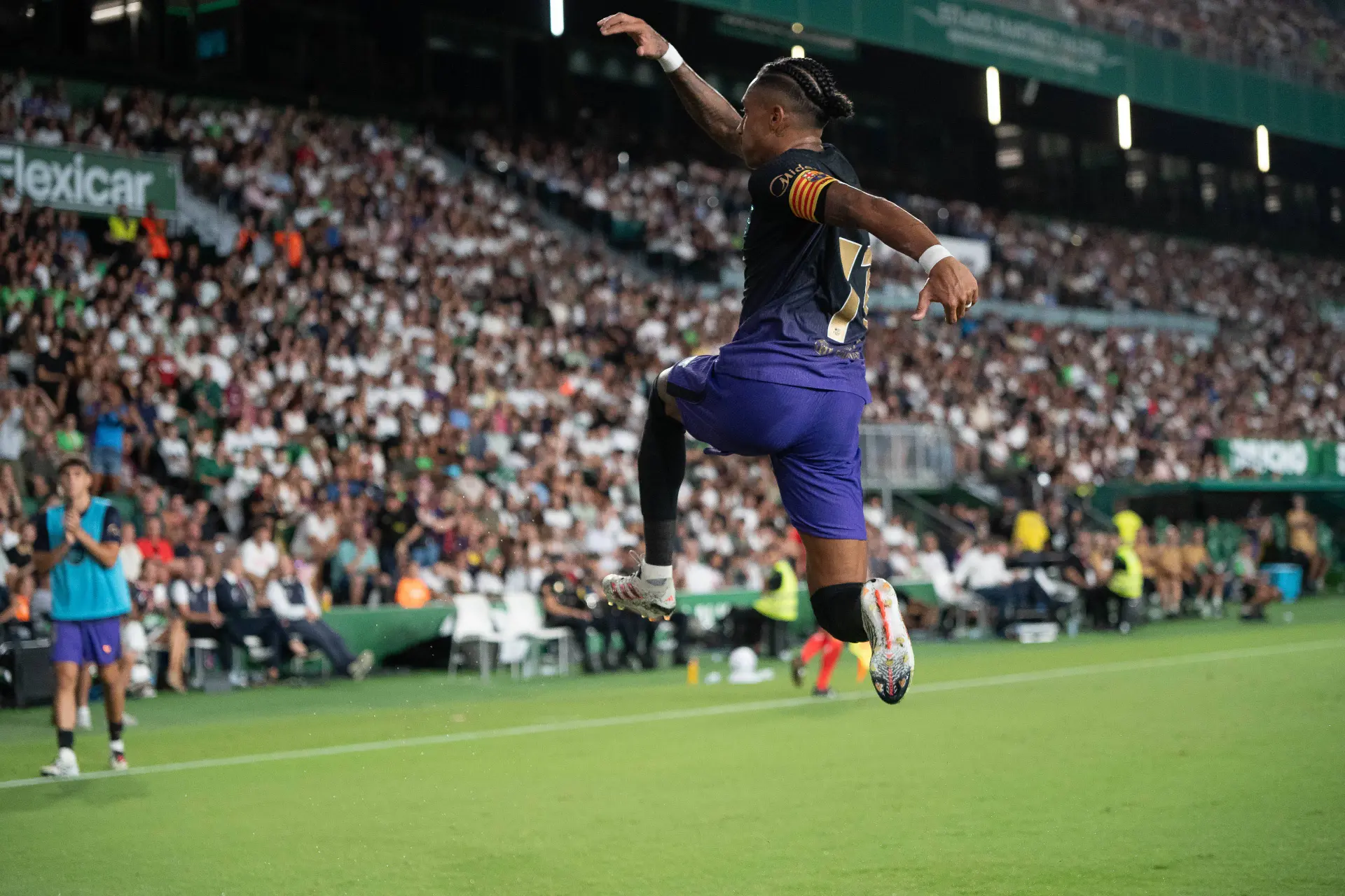 Le Barca Debute La Liga Par Un 5 0