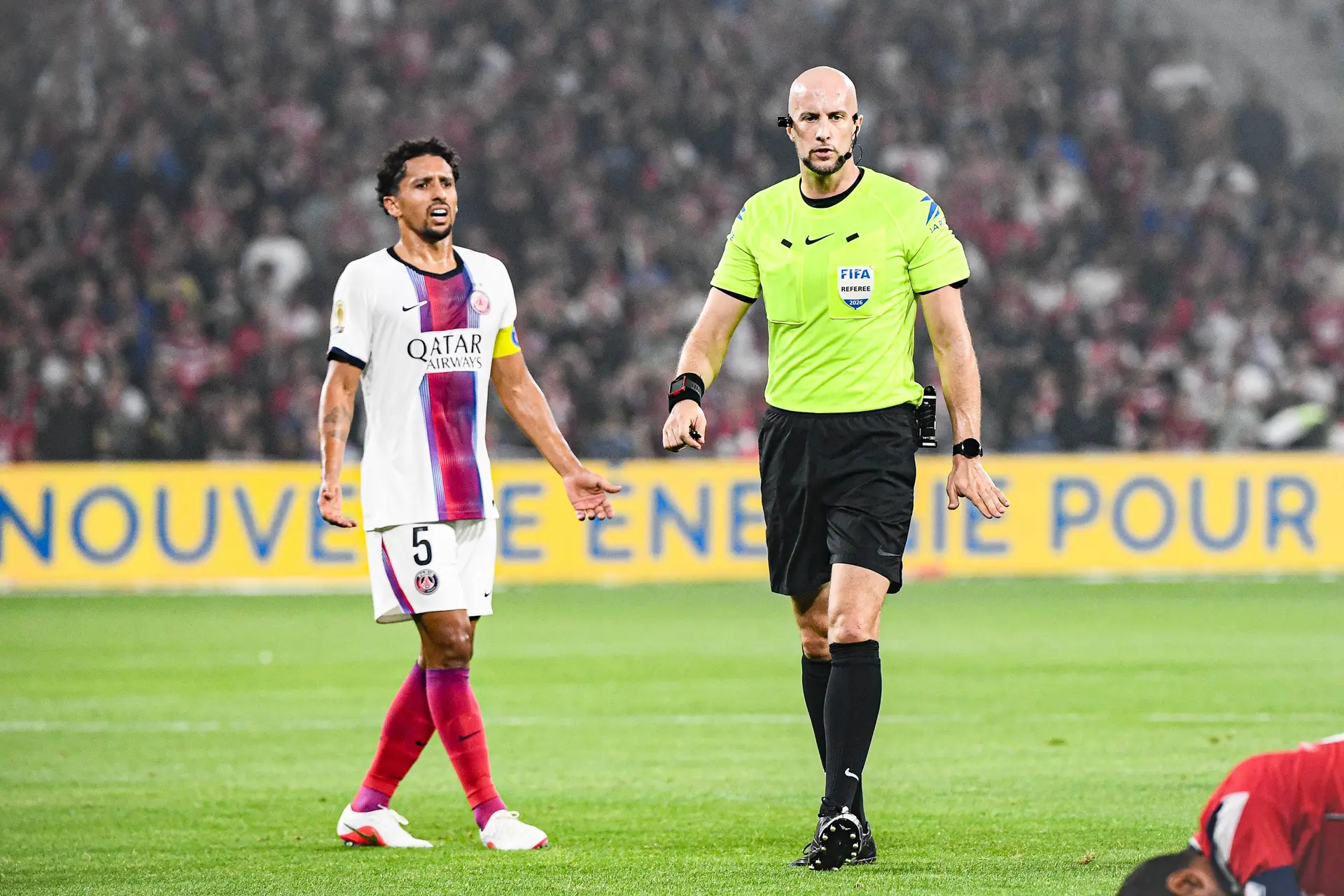 Le Psg Aide Par Larbitre Vincent Duluc A Des Doutes