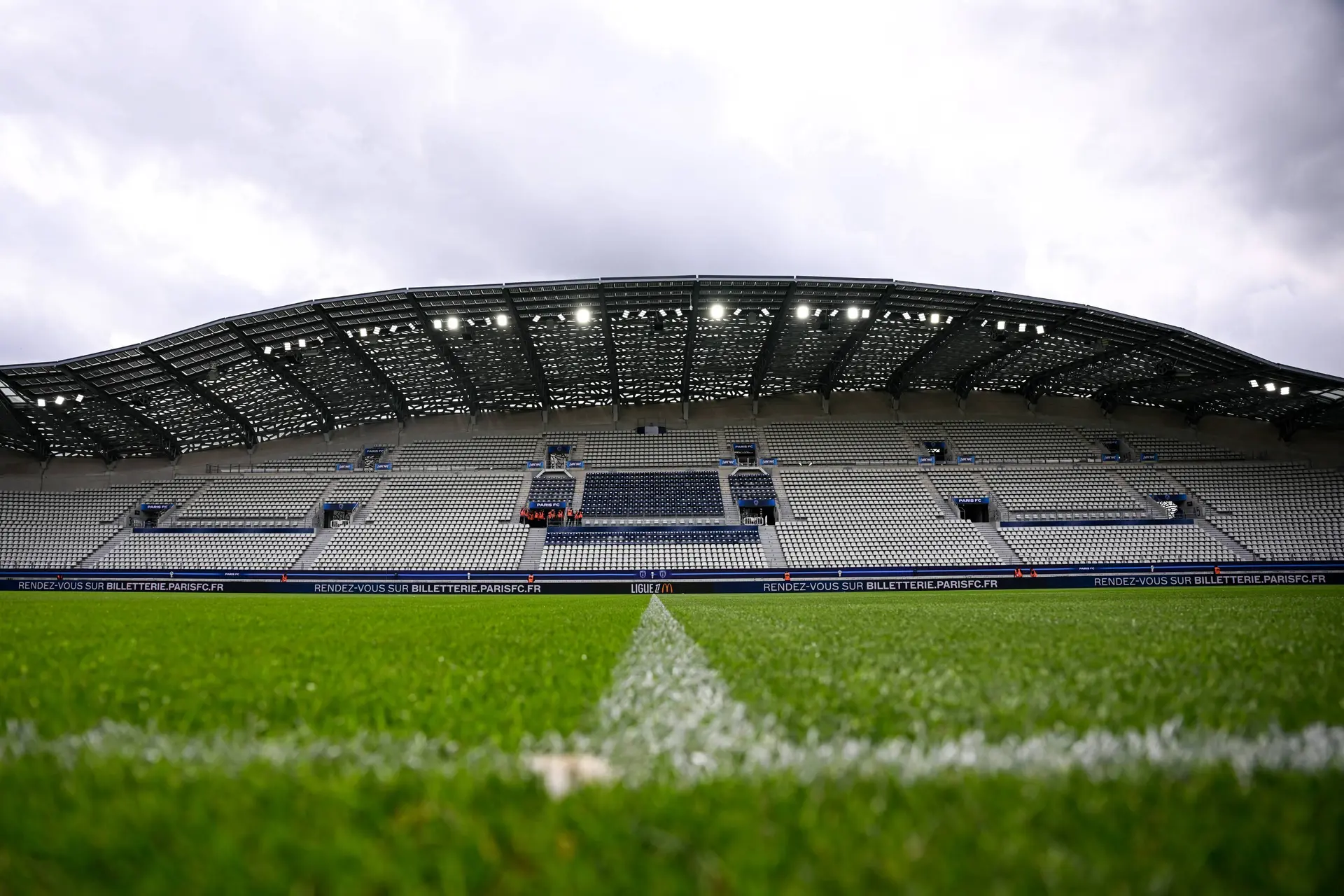 Paris Fc Nice Les Compos 15h00 Sur Ligue 1