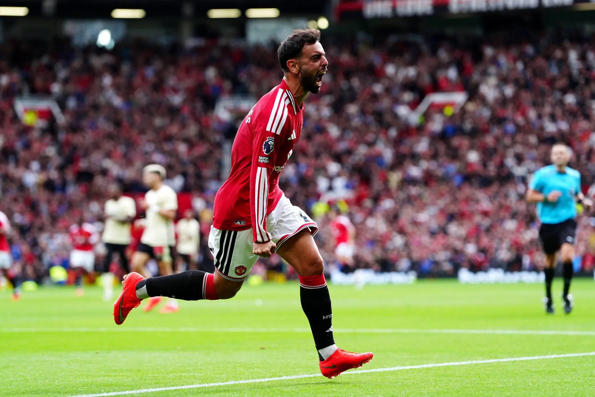 3 Buts Une Passe Decisive Bruno Fernandes Regale Mu