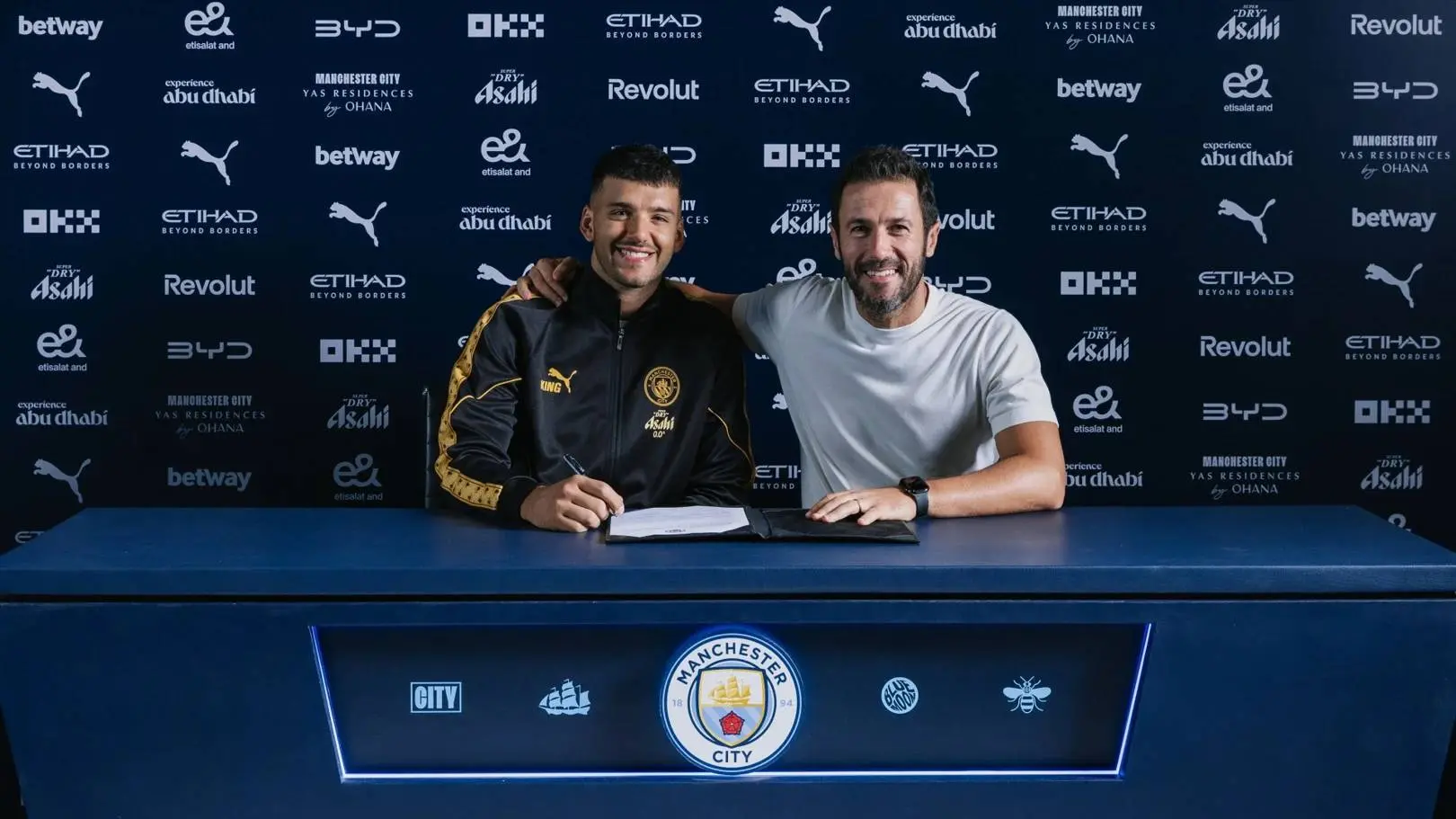 rulli-signing-wide