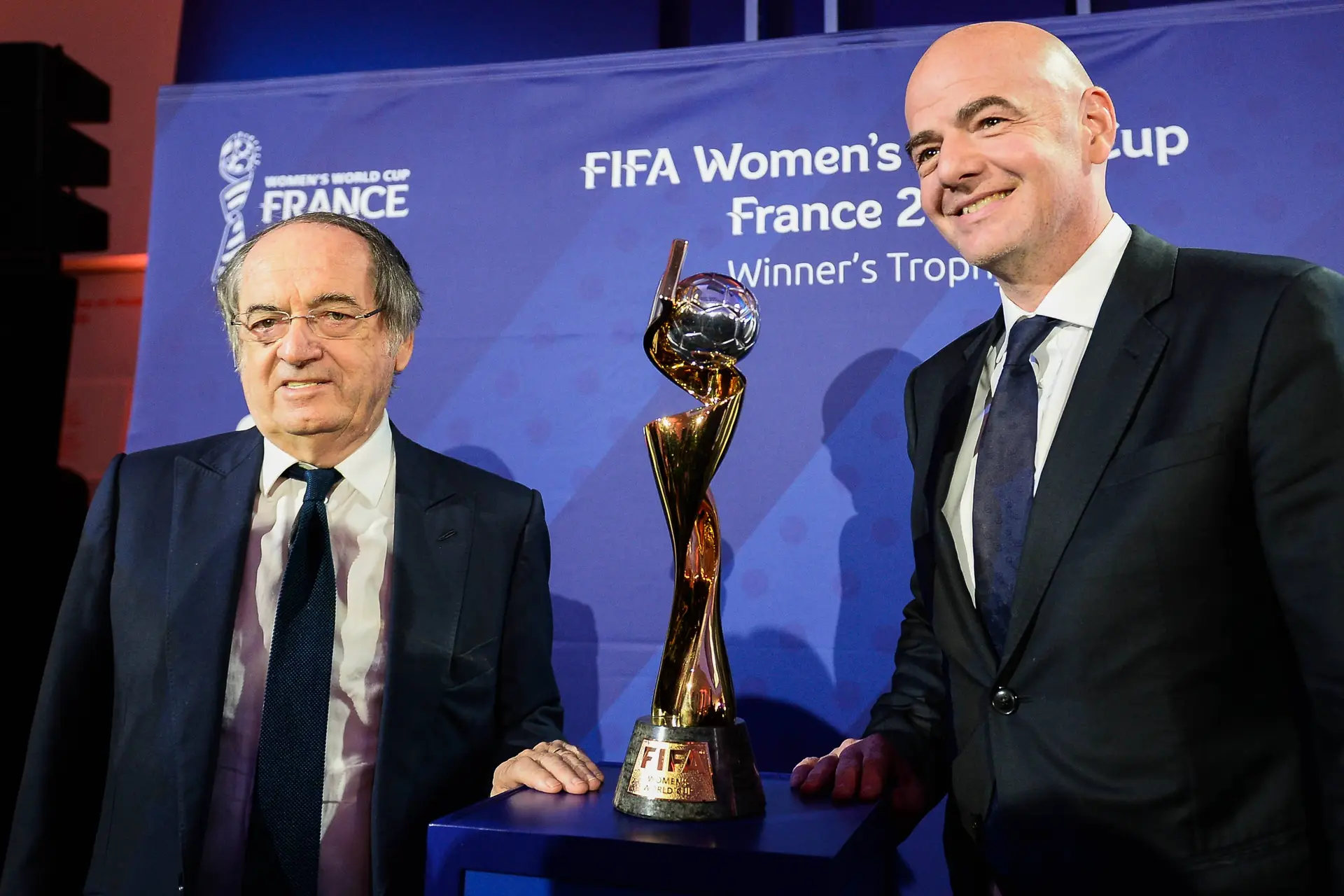 La Fifa Prete Une Voiture A Le Graet Il Faut La Rendre Monsieur