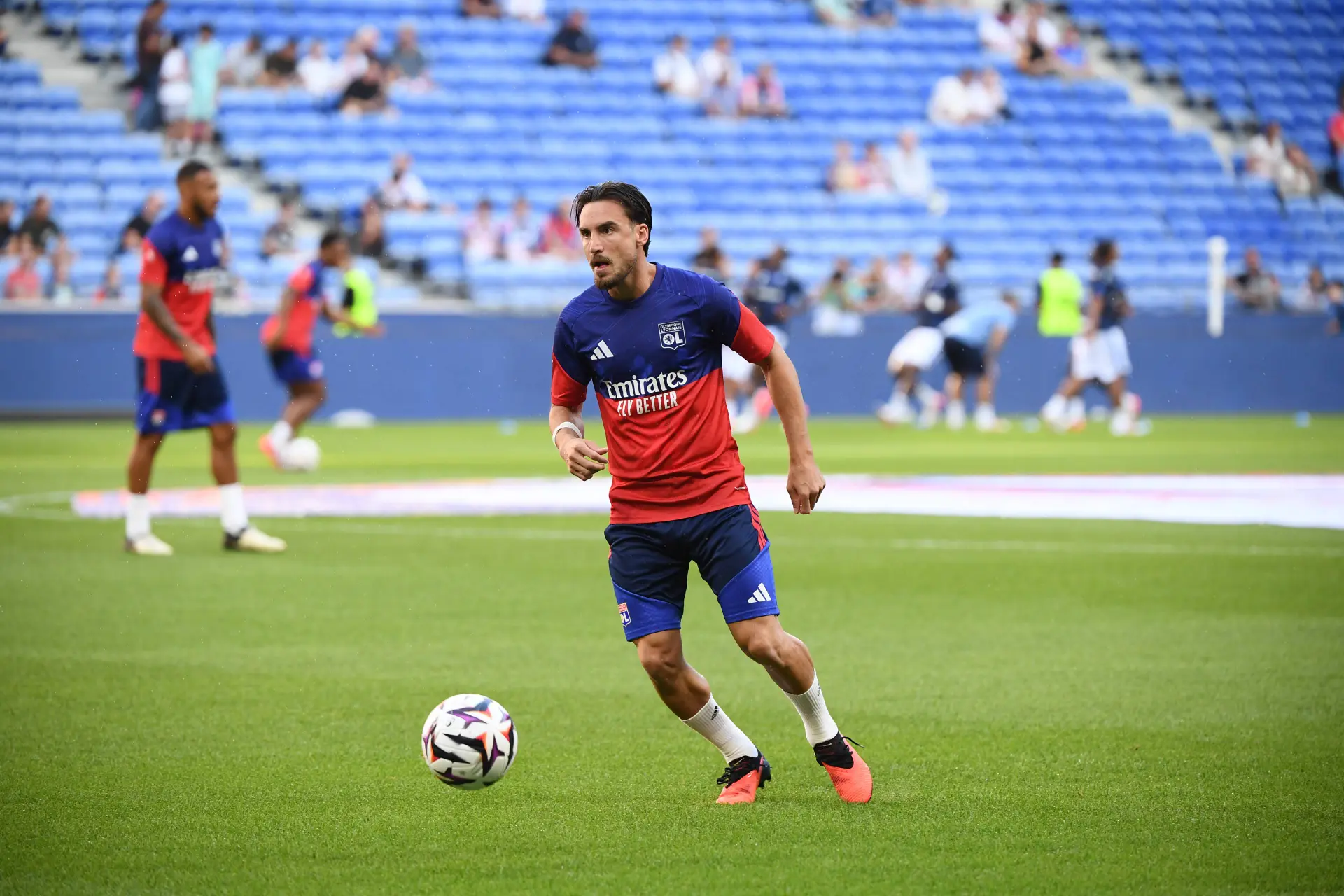 Ol Nicolas Tagliafico Sur Le Depart