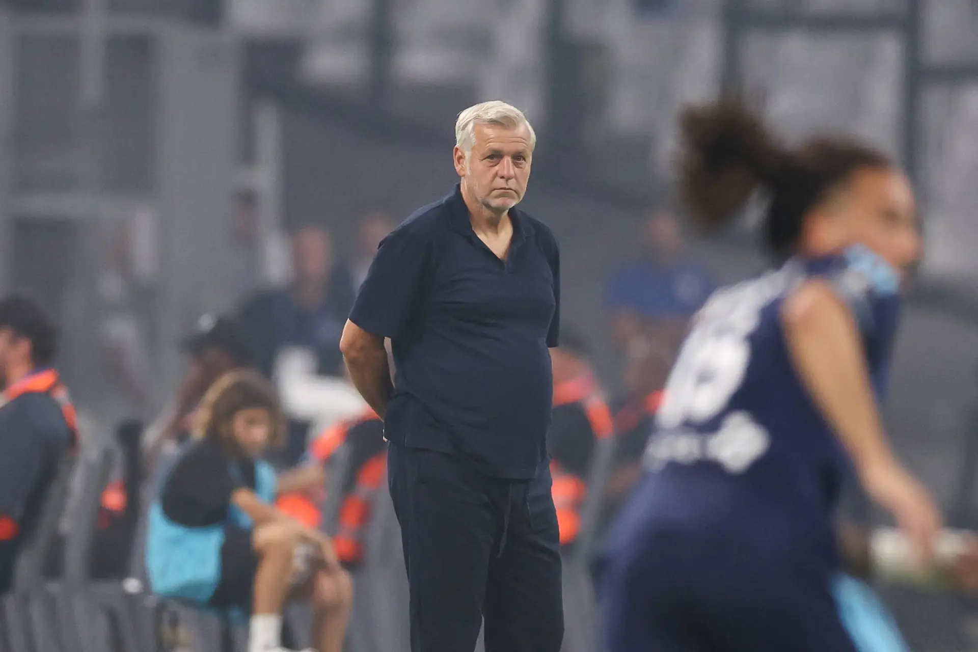Om Walid Acherchour Donne Une Lecon De Coaching A Genesio