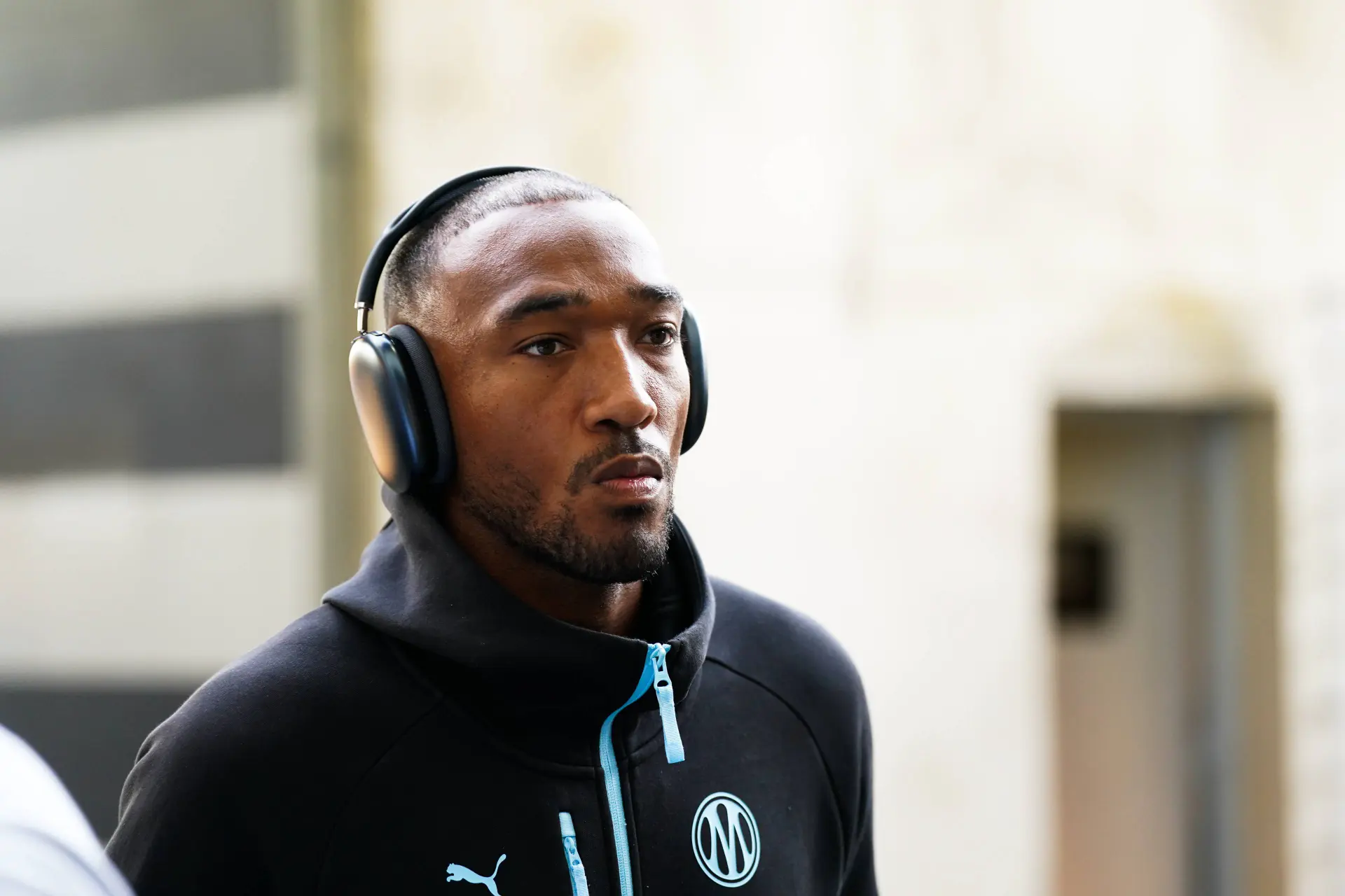 Om Un Defenseur Forfait Pour Plusieurs Mois Triste Nouvelle Pour Marseille