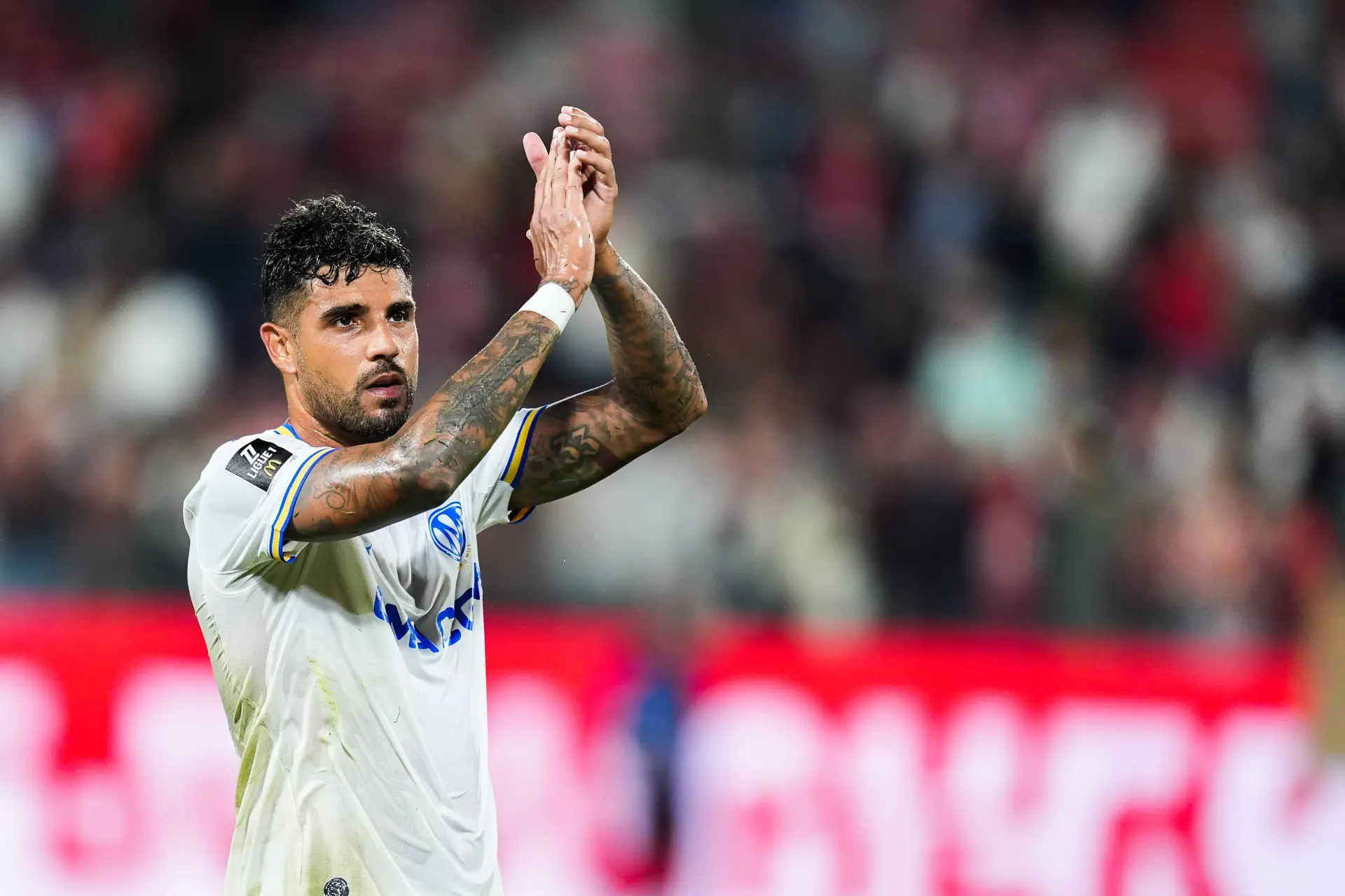 Om 2me En Caisse Marseille Pret A Accepter Cette Vente