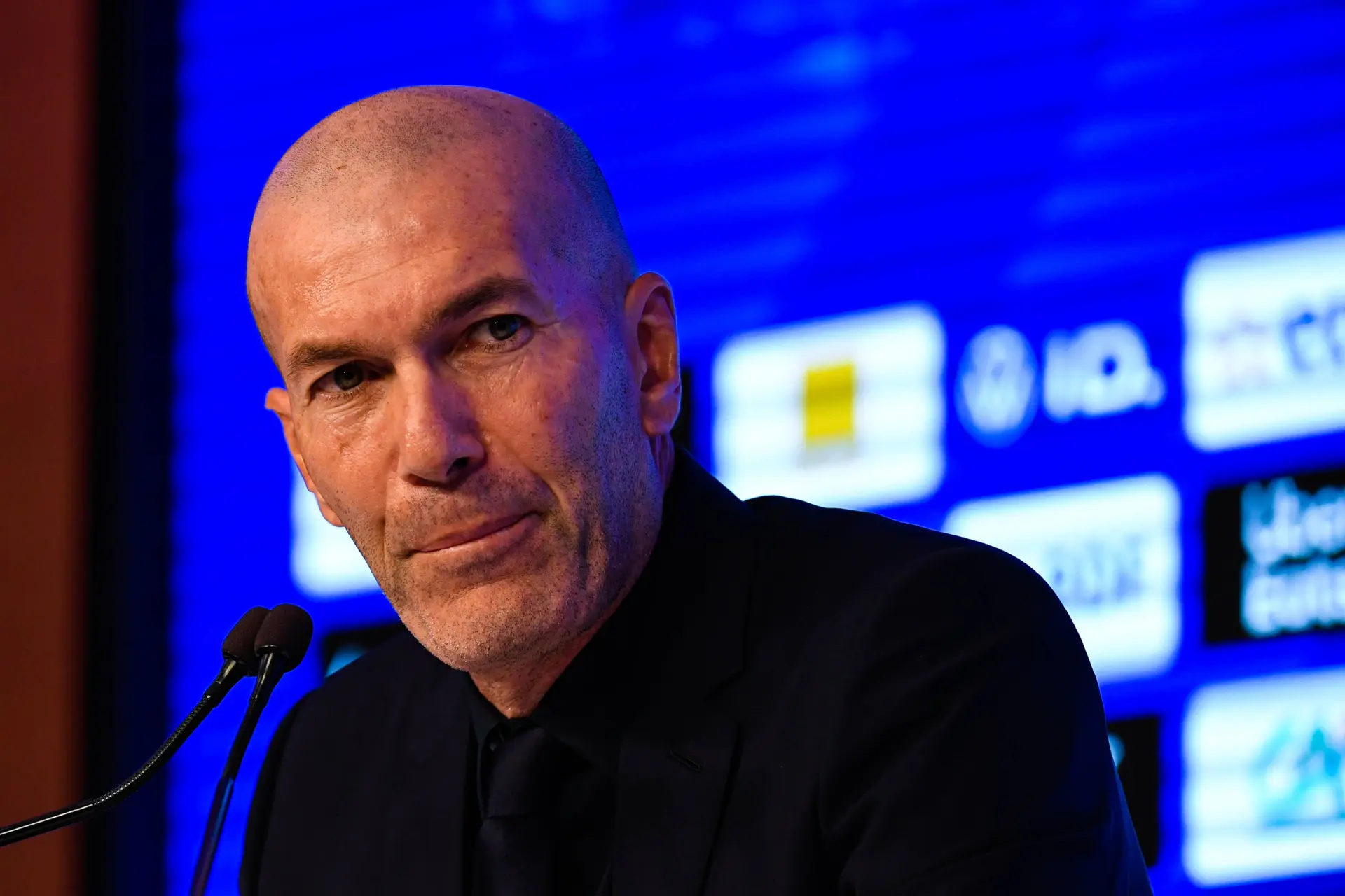 Edf Zidane A Encore Six Joueurs Surprises En Stock