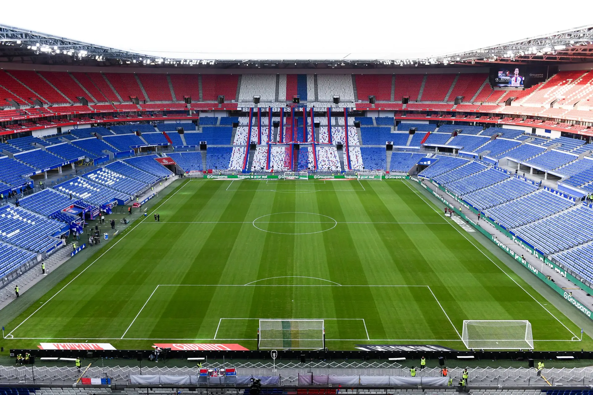 Scandaleux Ol Rennes Fait Hurler Les Supporters