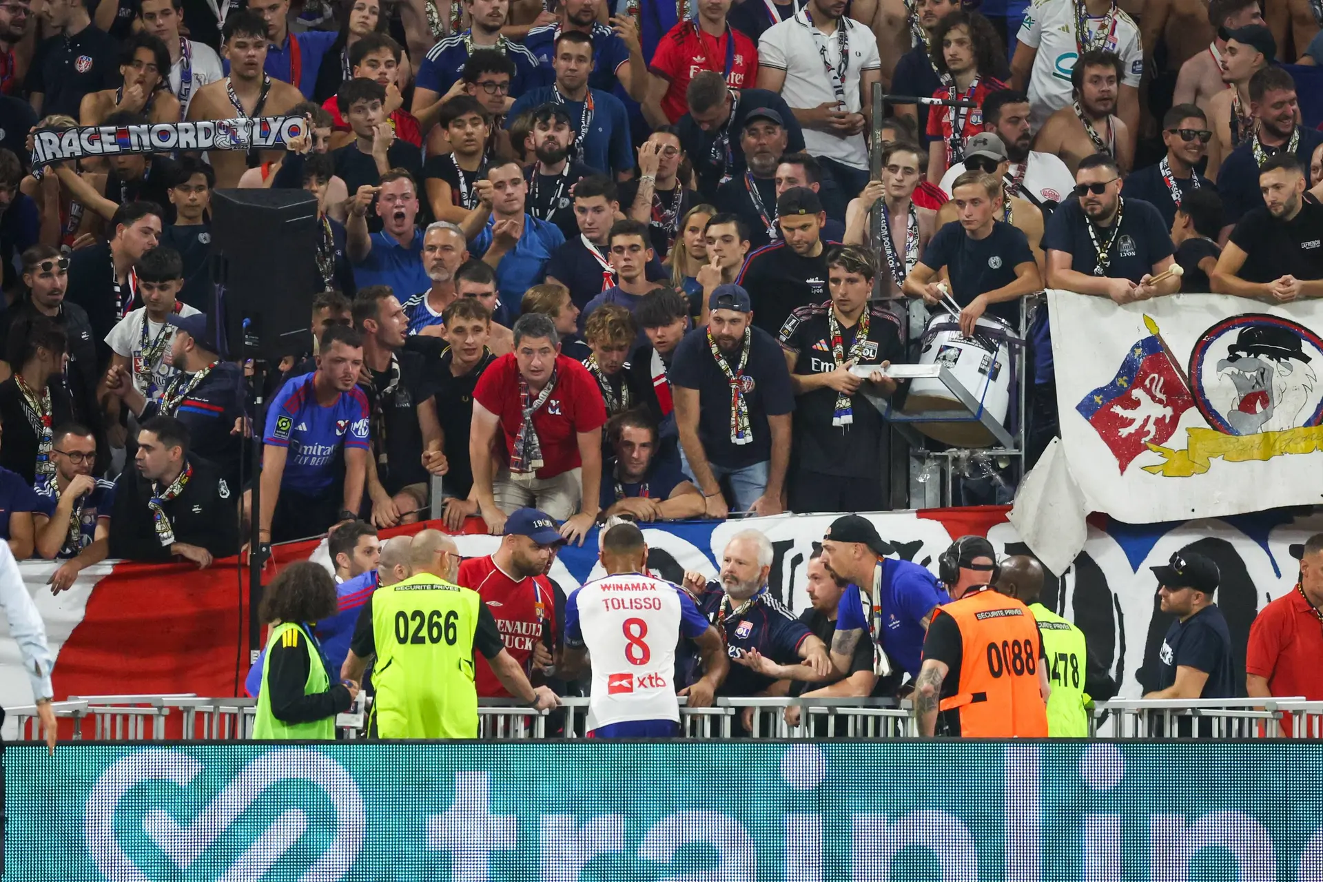 Ol La Banderole Qui A Cause Larret Du Match